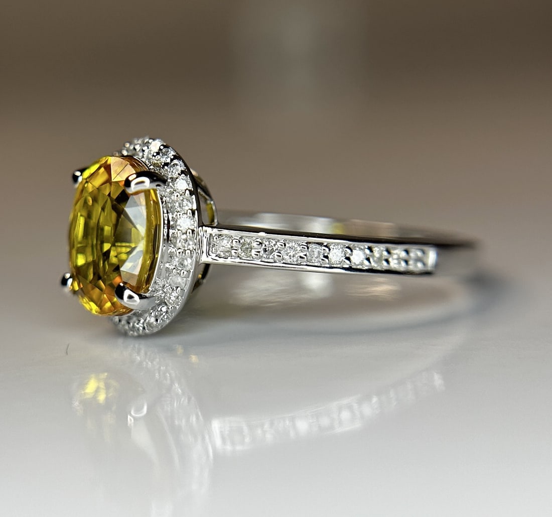 Beautiful 1.93 CT Unheated Bangkok Yellow Sapphire With Natural Diamonds & 18k Gold - 2