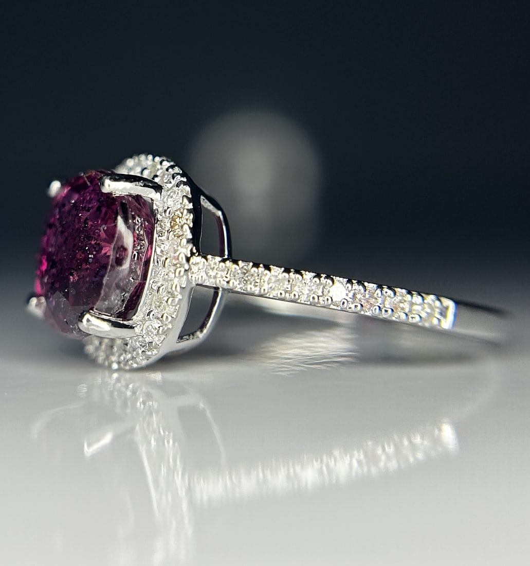 Beautiful 3.09 CT Unheated Old Burma Ruby With Natural Diamonds & 18k Gold - 3