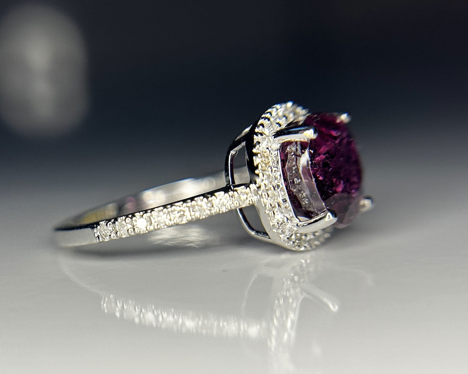 Beautiful 3.09 CT Unheated Old Burma Ruby With Natural Diamonds & 18k Gold - 5