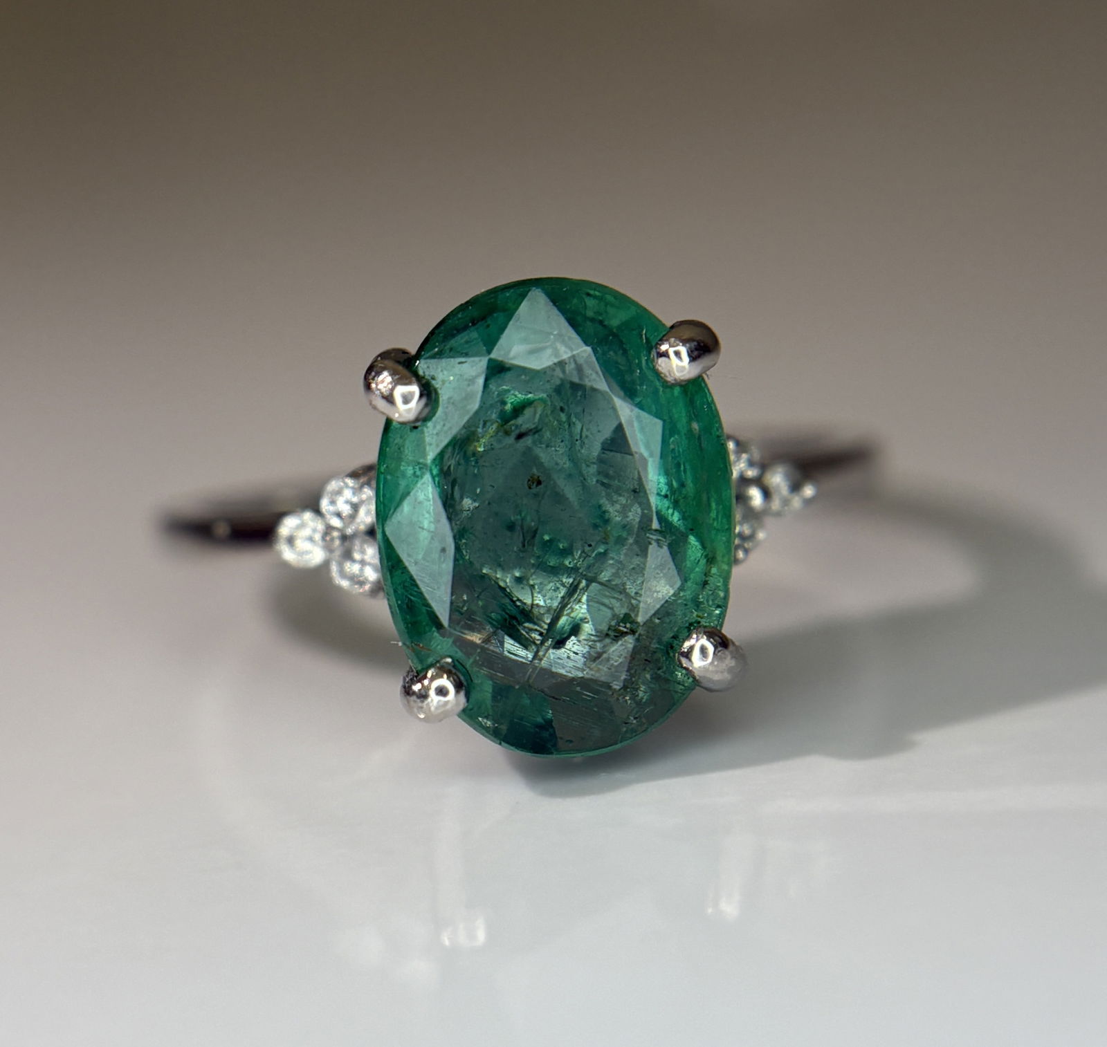 Beautiful 2.77 CT Natural Emerald Ring With Natural Diamonds & Platinum 950 - 6