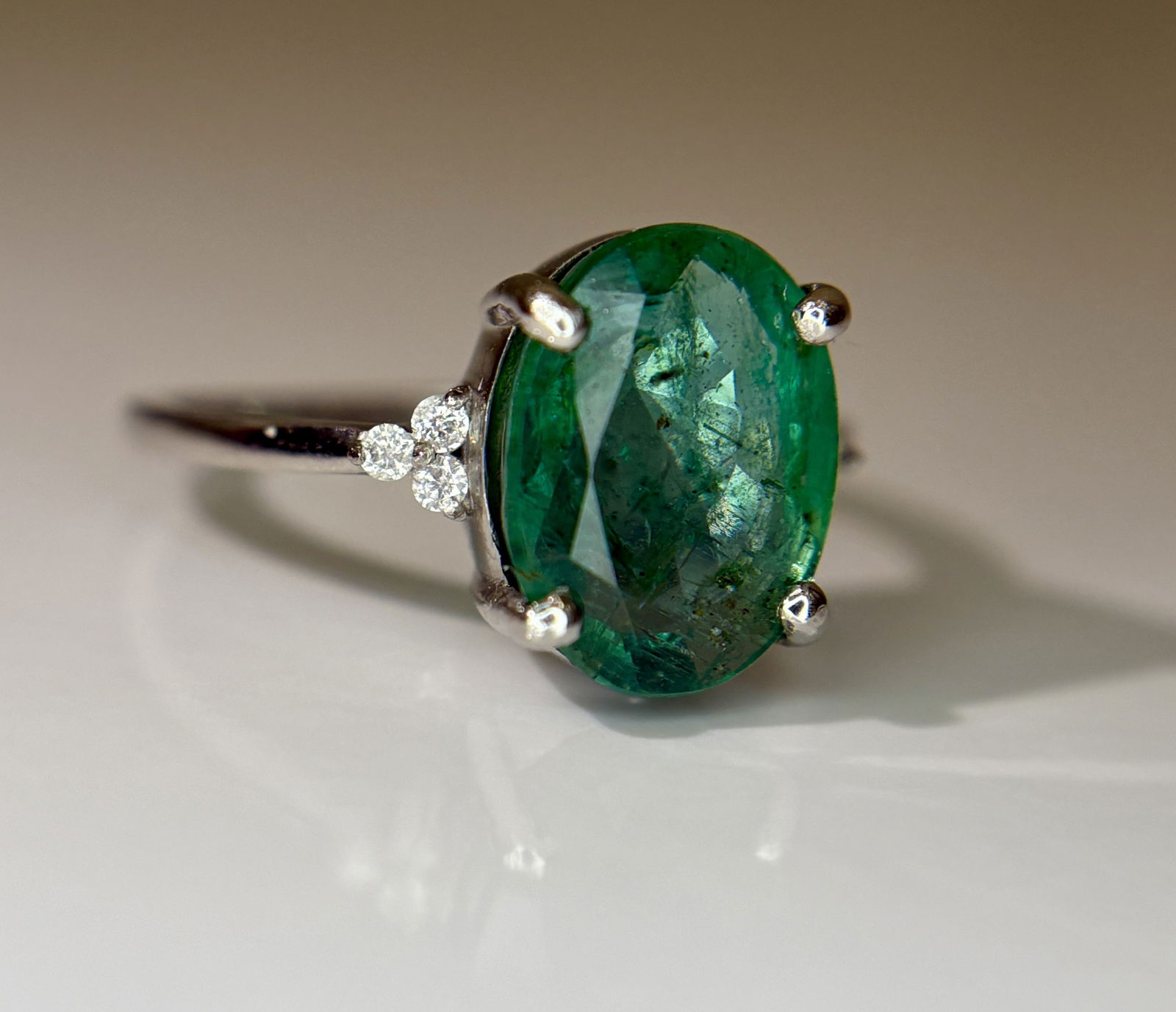 Beautiful 2.77 CT Natural Emerald Ring With Natural Diamonds & Platinum 950 - 7