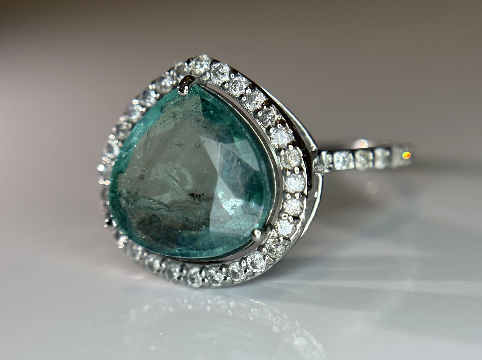 Beautiful 2.86 CT Natural Emerald Ring With Natural Diamonds & Platinum 950 - 3
