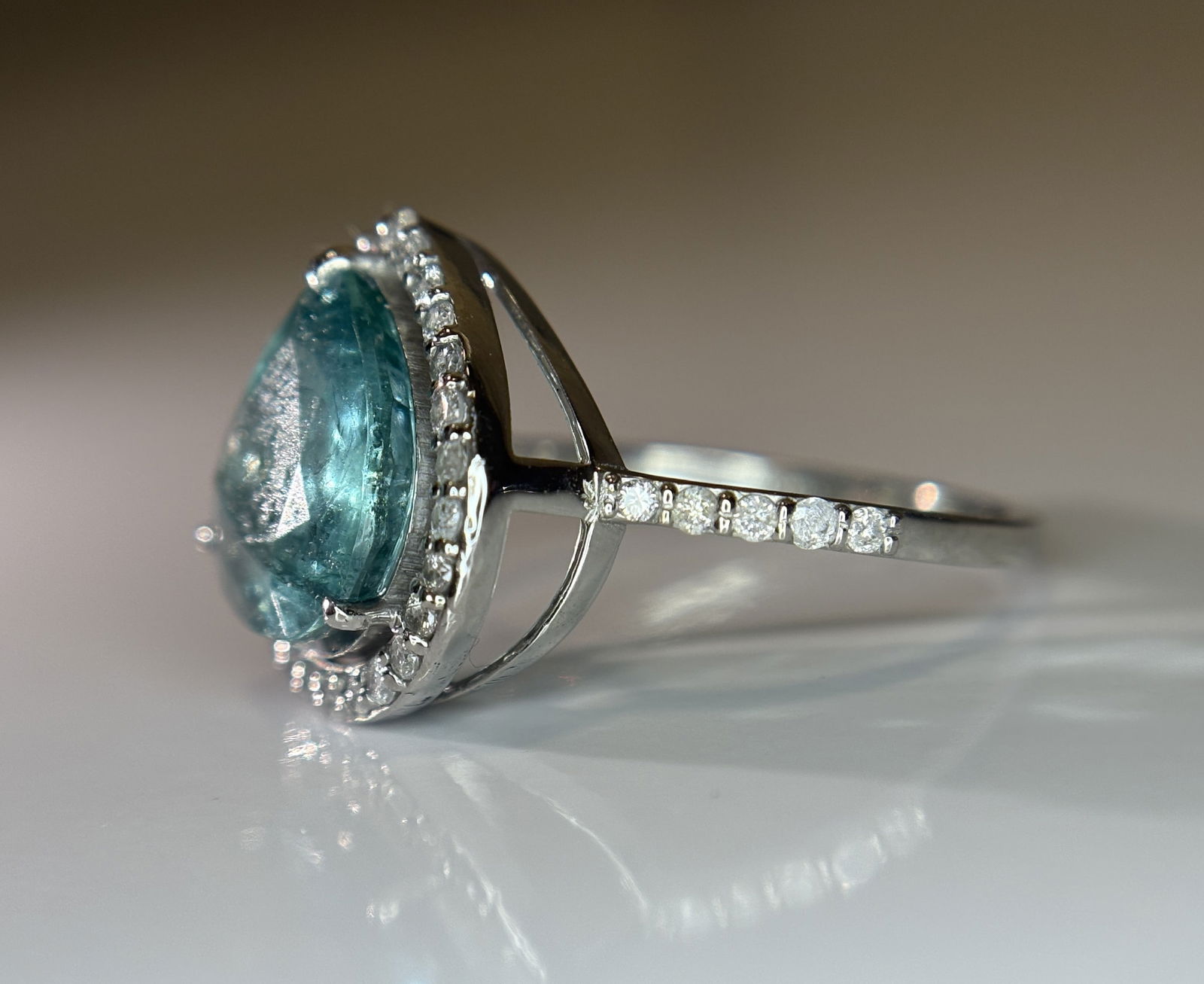 Beautiful 2.86 CT Natural Emerald Ring With Natural Diamonds & Platinum 950 - 4