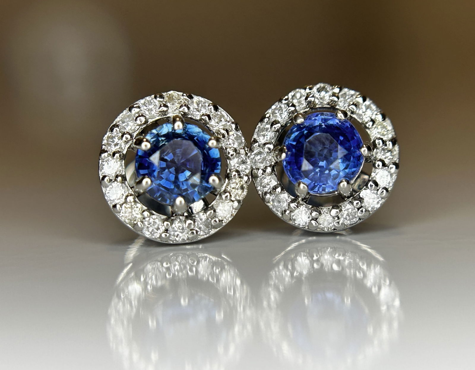 Beautiful 1.05ct Natural Unheated Blue Sapphire Earrings With Diamonds & Platinum - 2