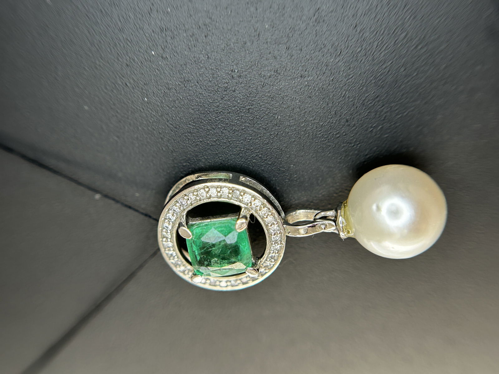 Beautiful 5.55CT South Sea Pearl, 1.14ct Emerald, Diamonds & 950 Platinum Pendant - 9
