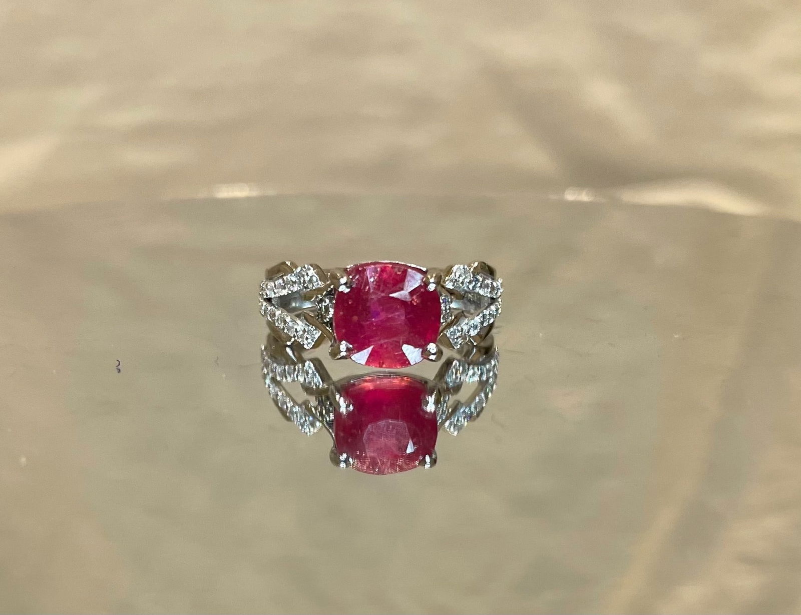 Natural Burmese Ruby Ring 3.35 Ct With Natural Diamonds & 18k Gold: Title: Natural Burmese Ruby Ring 3.35 Ct With Natural Diamonds & 18k Gold Description: Beautiful 3.65 Ct. Natural Burmese Ruby Ring With Natural Diamonds. Dispatched with Royal Mail