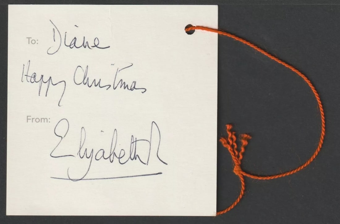 Royalty signed Christmas gift tag by Queen Elizabeth II To Diane Happy Christmas Elizabeth R: Title: Royalty signed Christmas gift tag by Queen Elizabeth II To Diane Happy Christmas Elizabeth R Description: Royalty signed Christmas gift tag by Queen Elizabeth II To Diane Happy