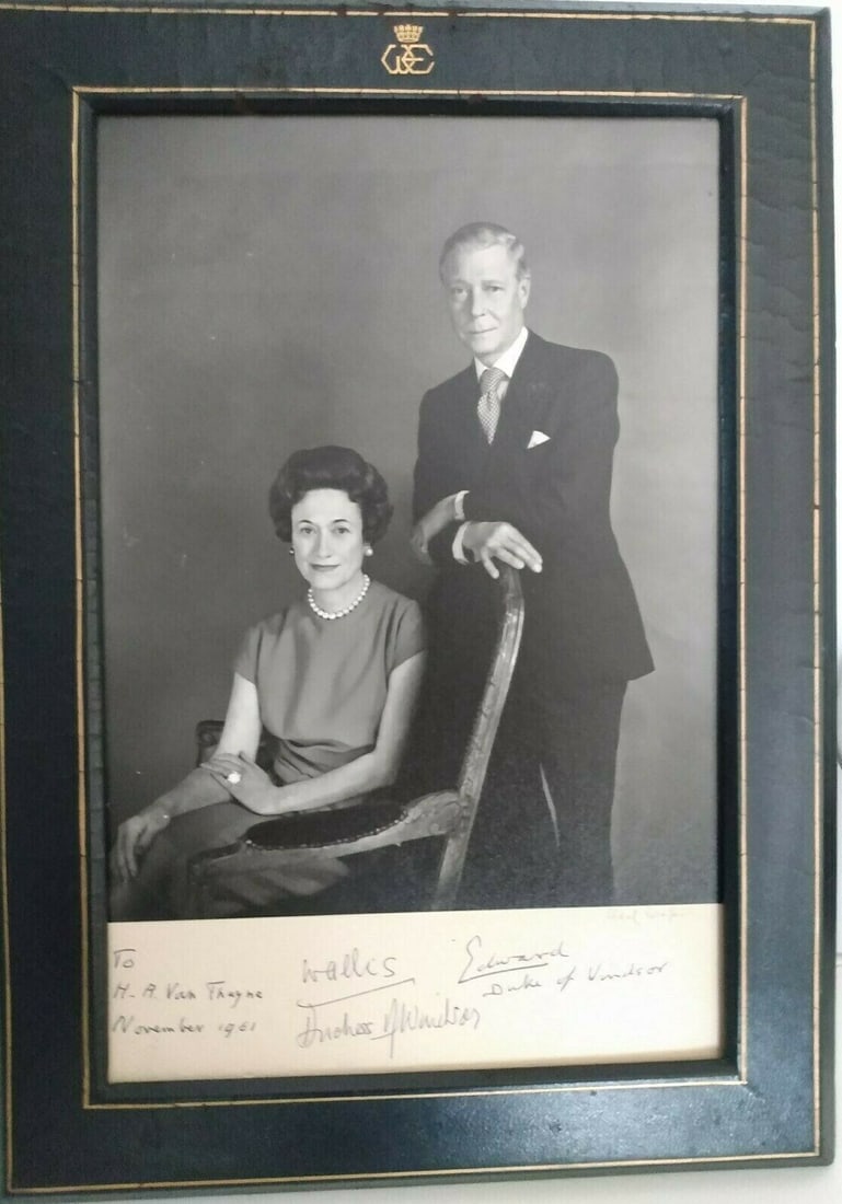 Royalty. Edward VIII. Photograph by Cecil Beaton of Edward VIII as Duke of Windsor, and his wife - 2