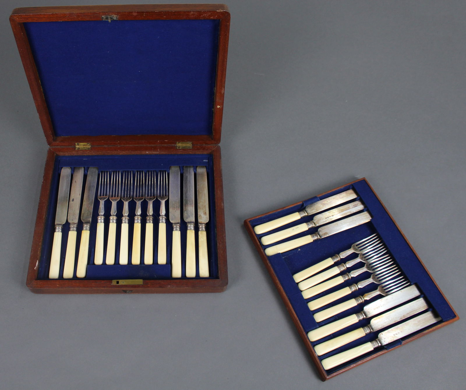 Antique Bone-Handled Dessert Cutlery Set, c.1900 - 3