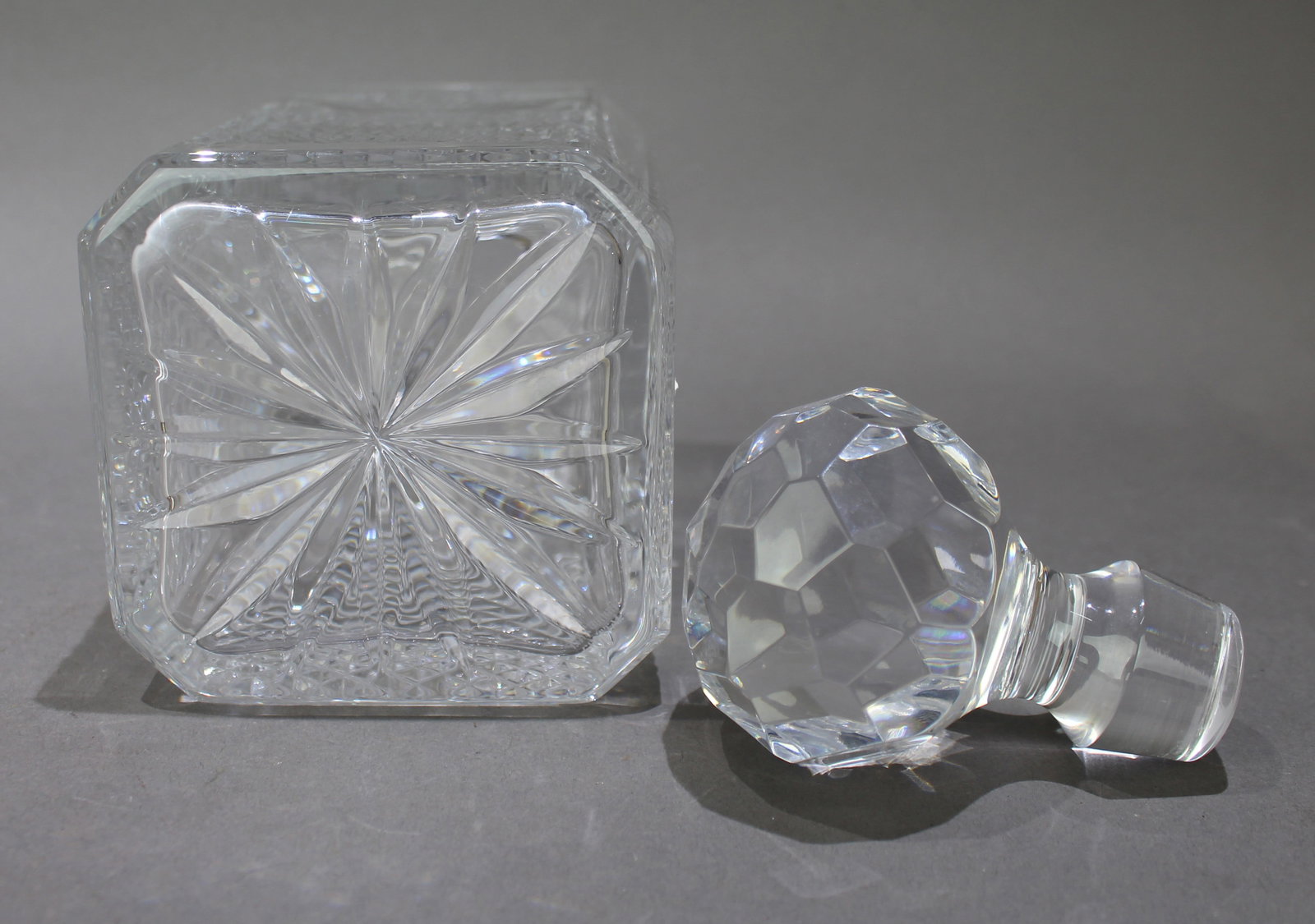 Vintage Edinburgh Crystal Square Shaped Spirit Decanter - 4