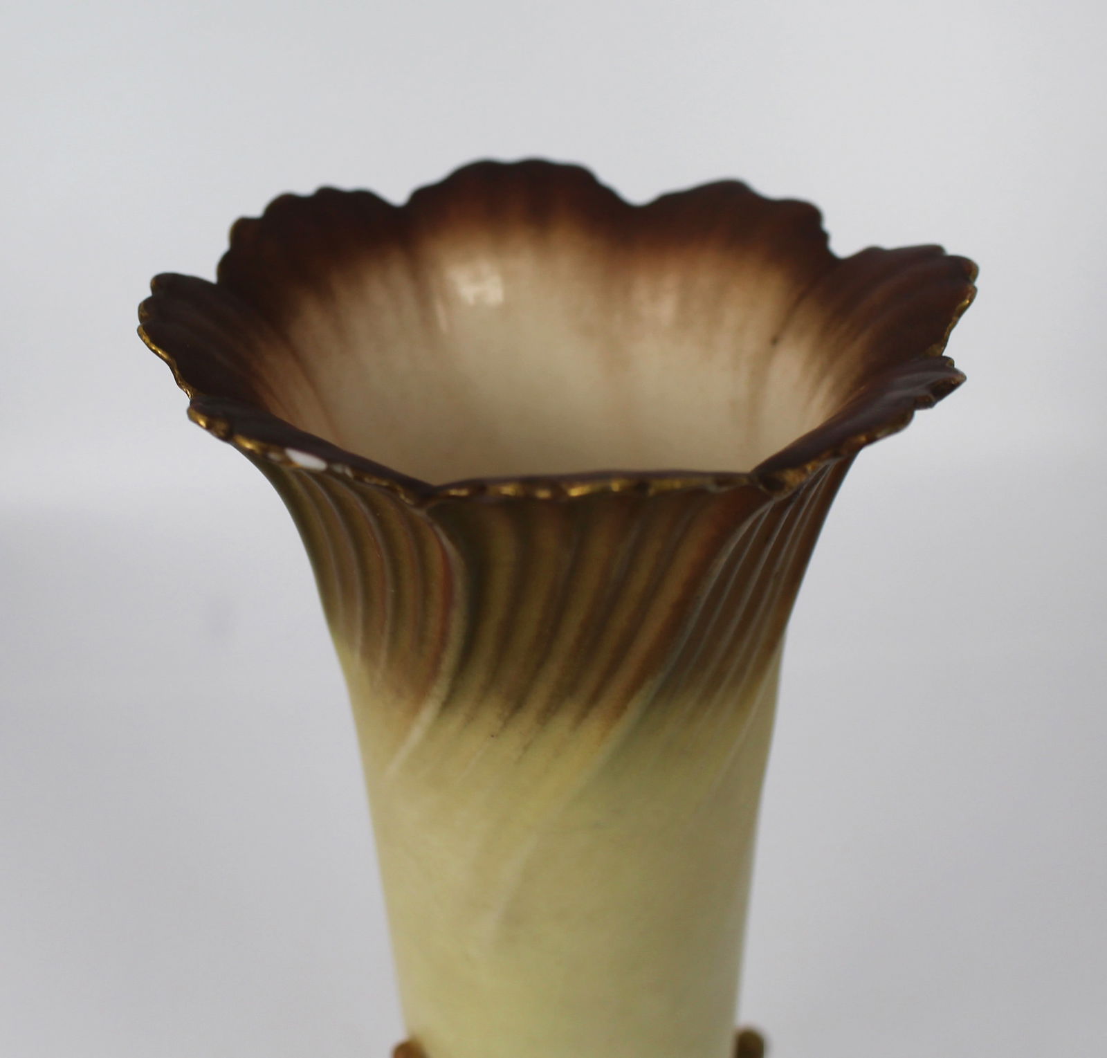 Early 20th c. Royal Worcester Blush Vase - 7