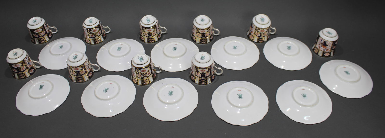 Coalport Imari Pattern Tea Cups & Saucers — 21 Pieces c.1890 - 4