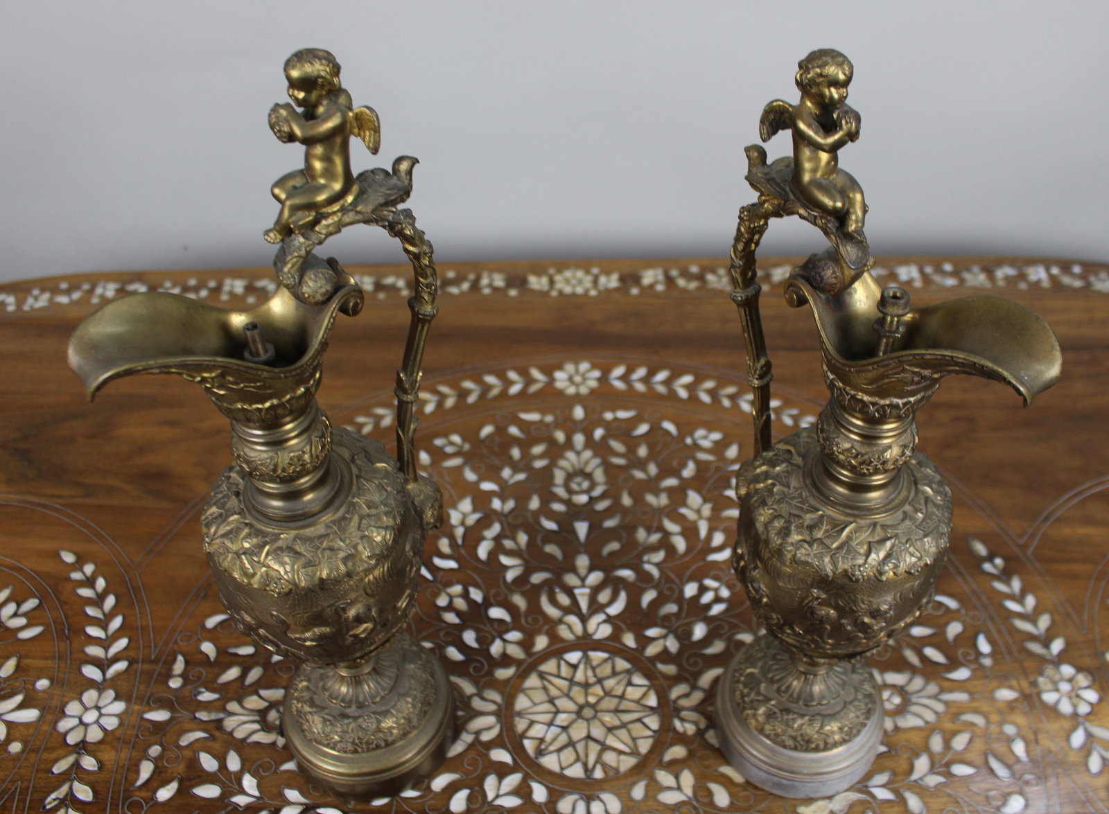 Pair of 19th Century French Gilt Bronze Bacchanalian Ewers with Cherubs - 15