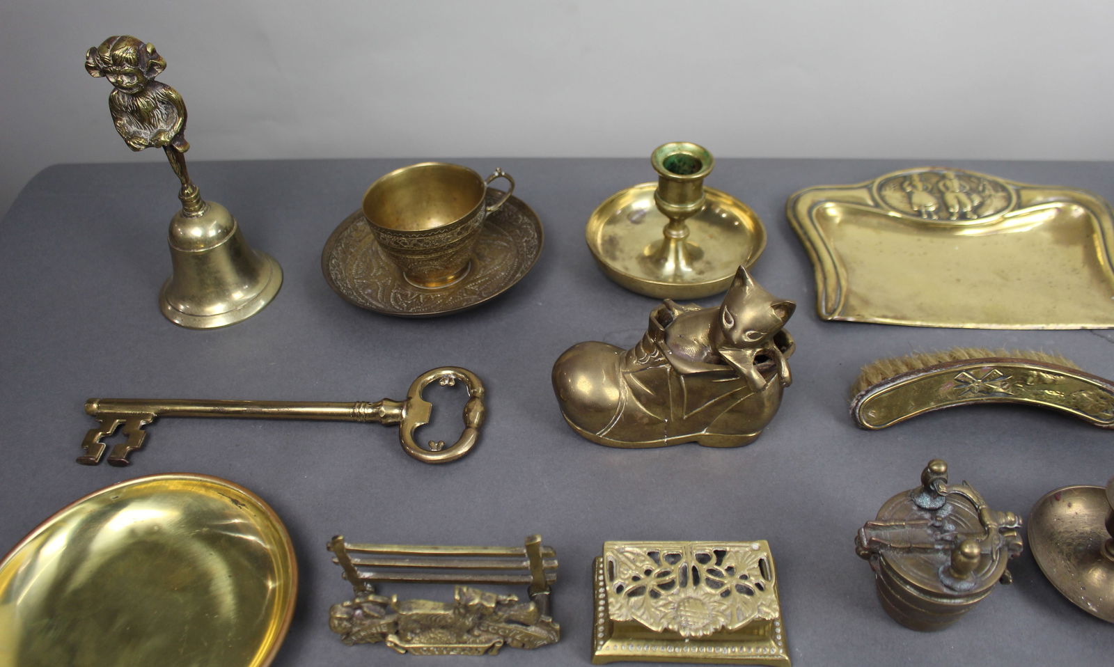 Collection of Antique & Vintage Brassware - 3