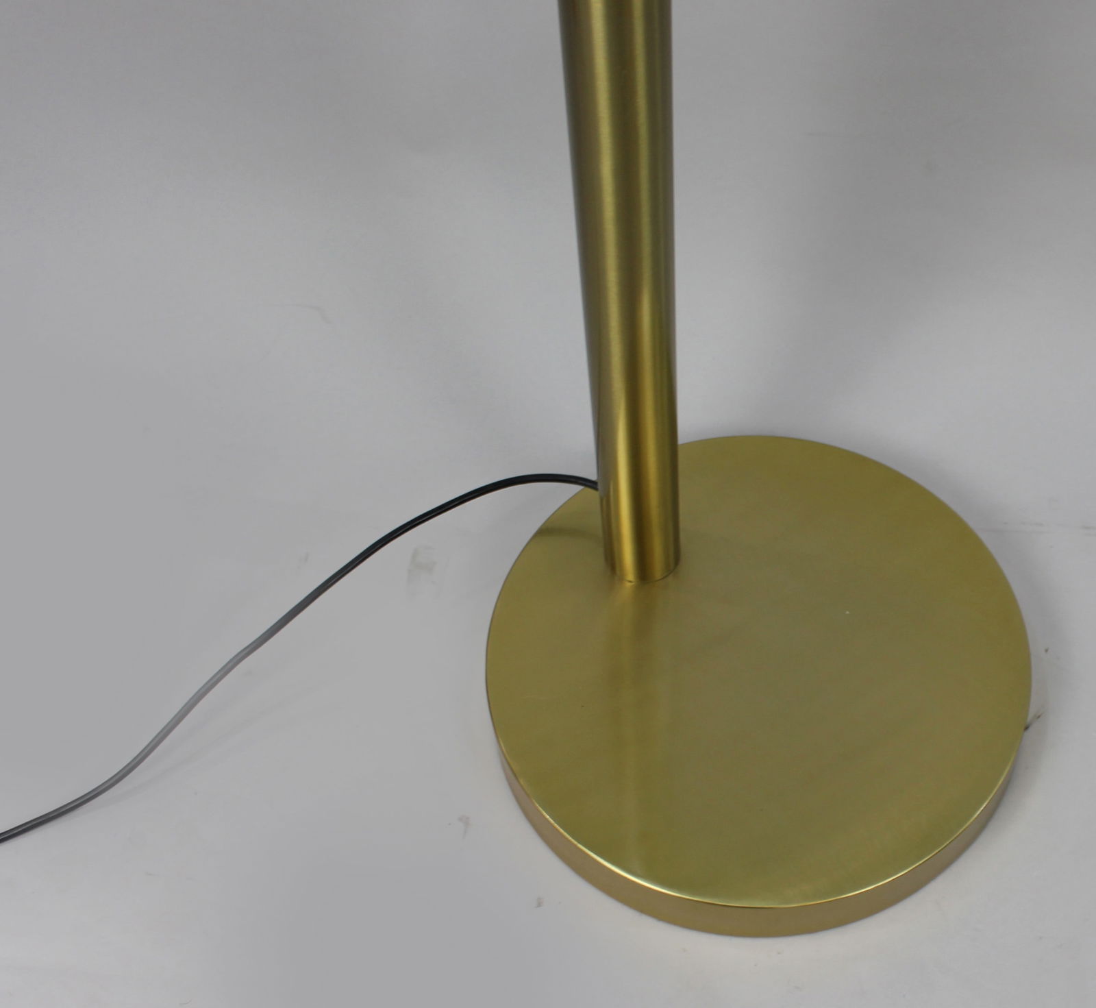 Large Retro Style Contemporary Standard Lamp - 3