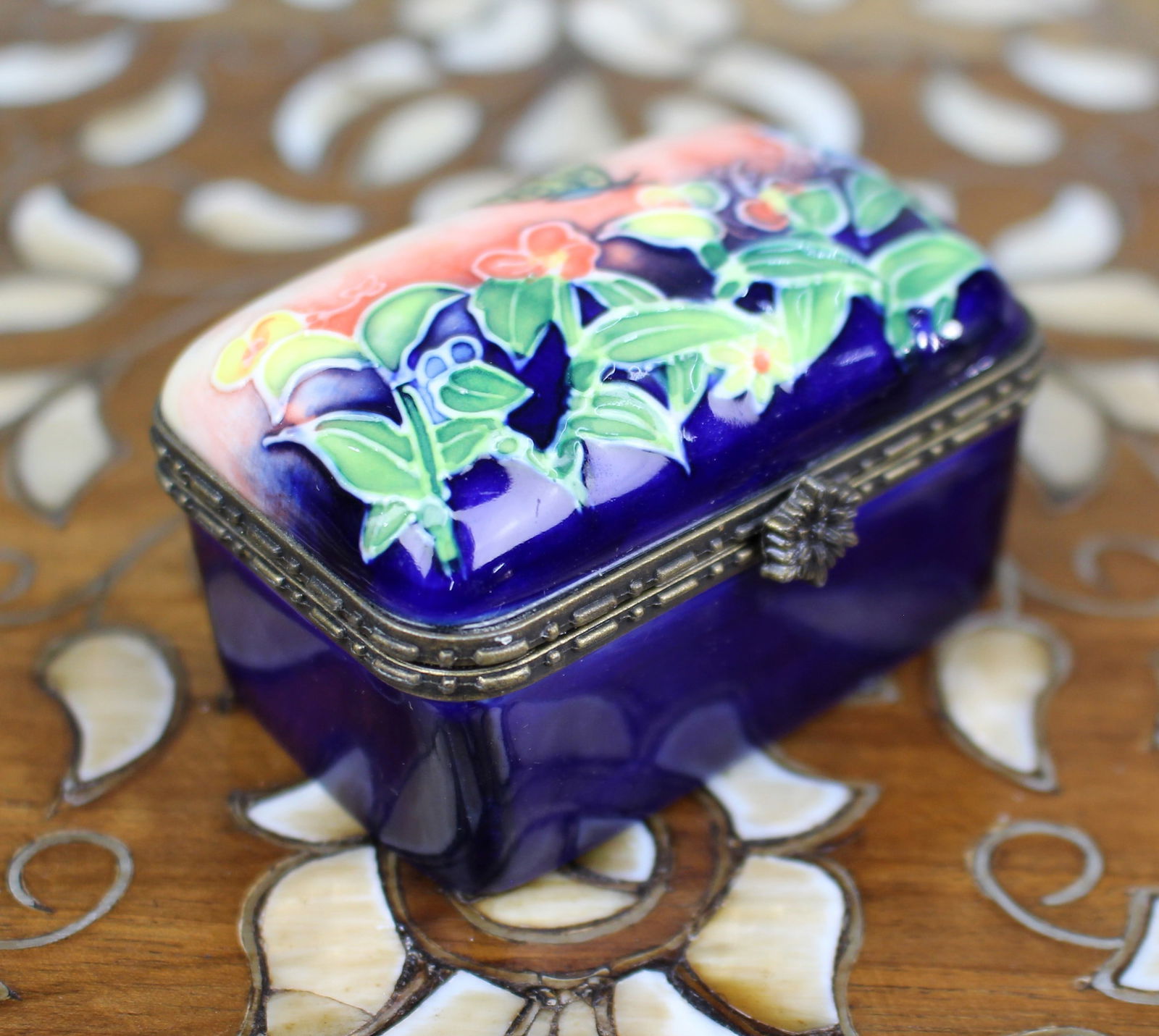 Old Tupton Ware Porcelain Trinket Box with Floral & Butterfly Decoration - 2