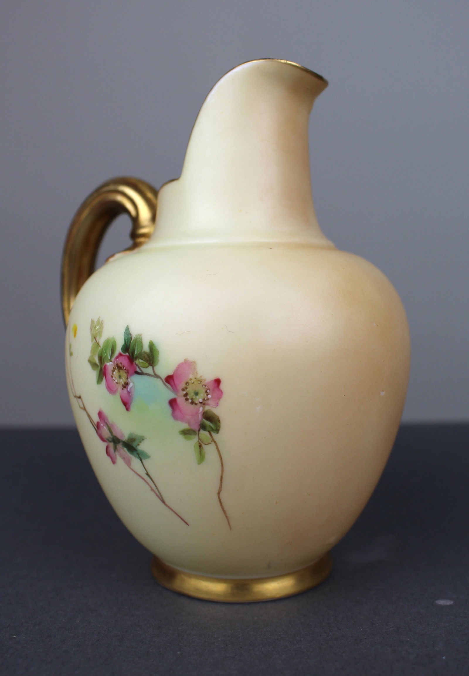 Royal Worcester Blush Ivory Porcelain Jug 1094 c.1903 - 3