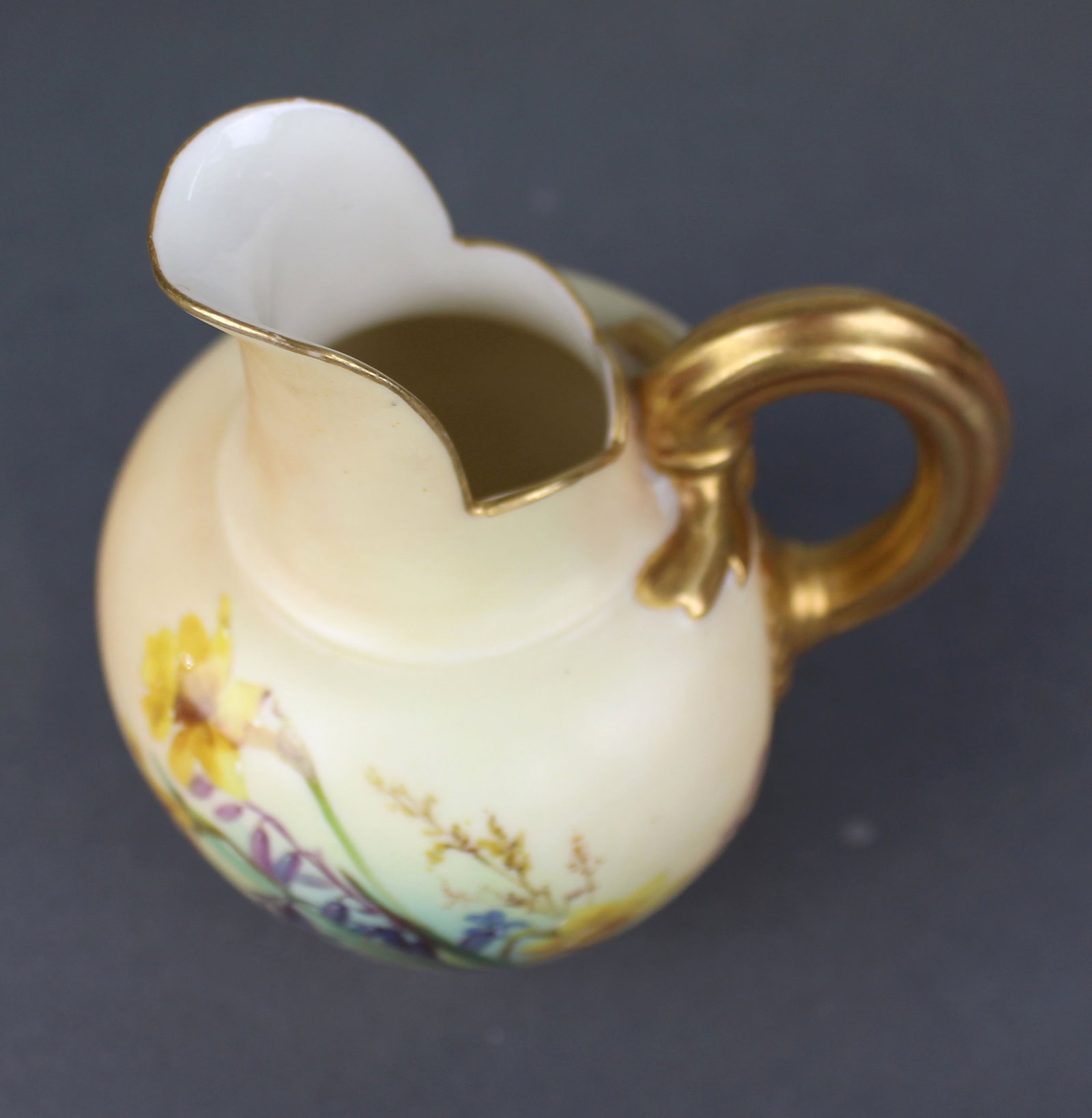 Royal Worcester Blush Ivory Porcelain Jug 1094 c.1903 - 6