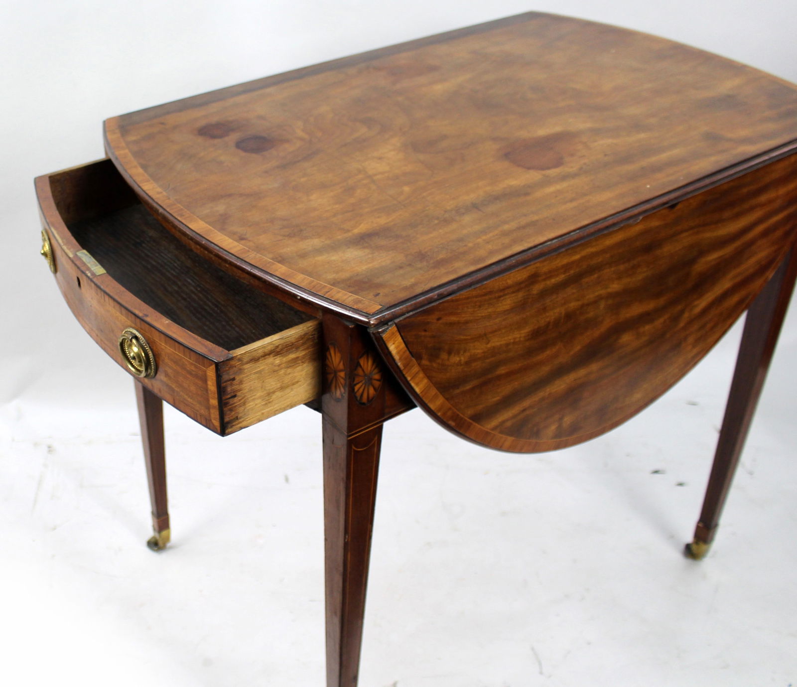George III Mahogany Pembroke Table - 3