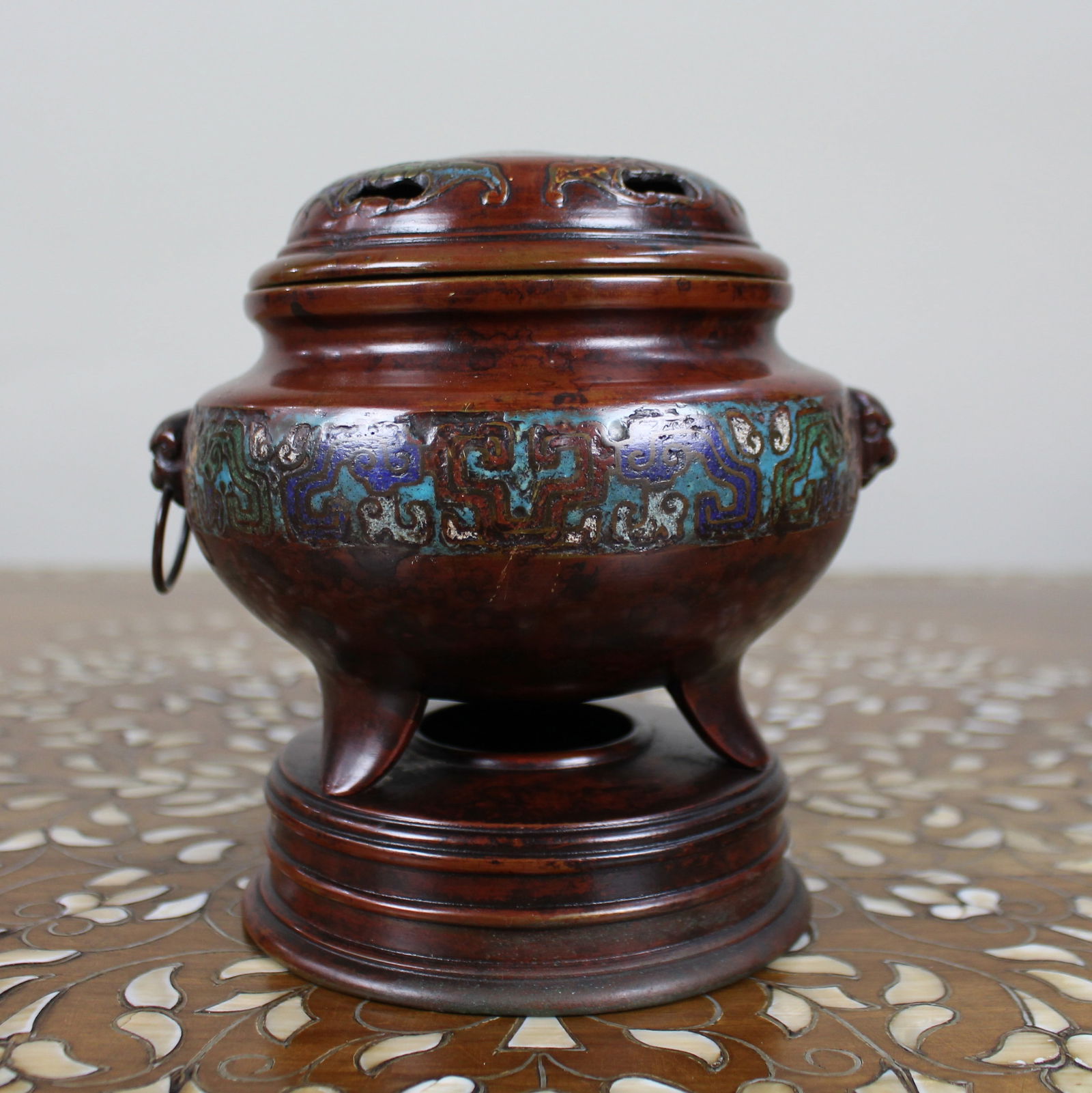 Antique Chinese Cloisonné Bronze Tripod Censer, c.1890 - 4