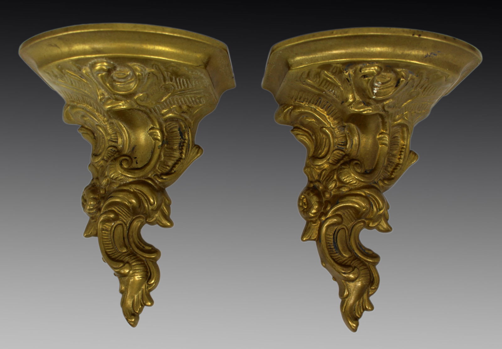 Pair of Vintage Brass Wall Brackets (1 of 5)
