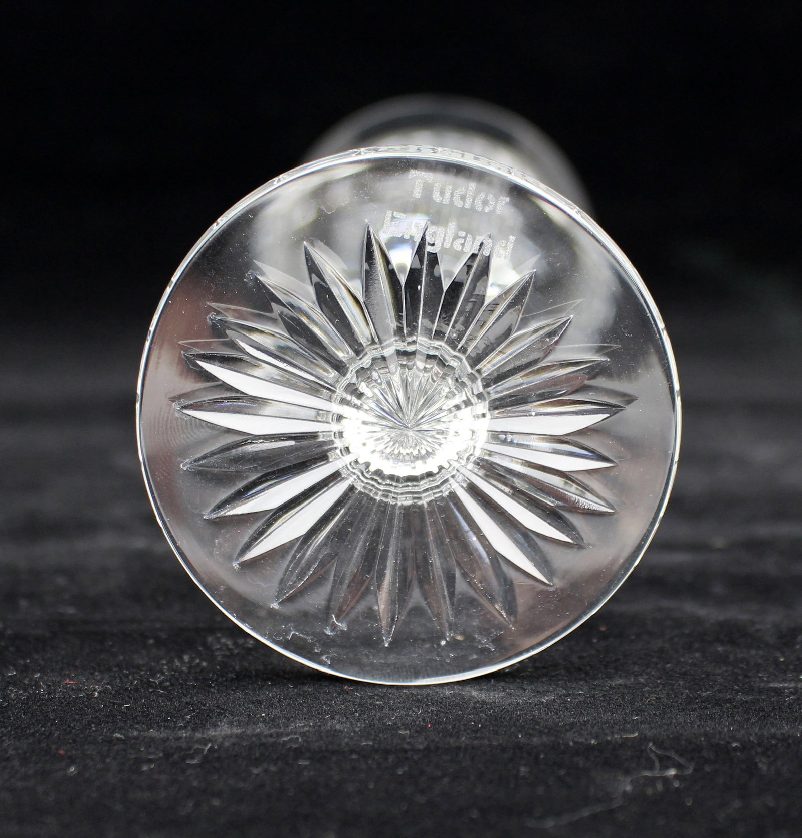 Fine Suite of 48 Tudor Crystal “Castile” Pattern Glasses - 3