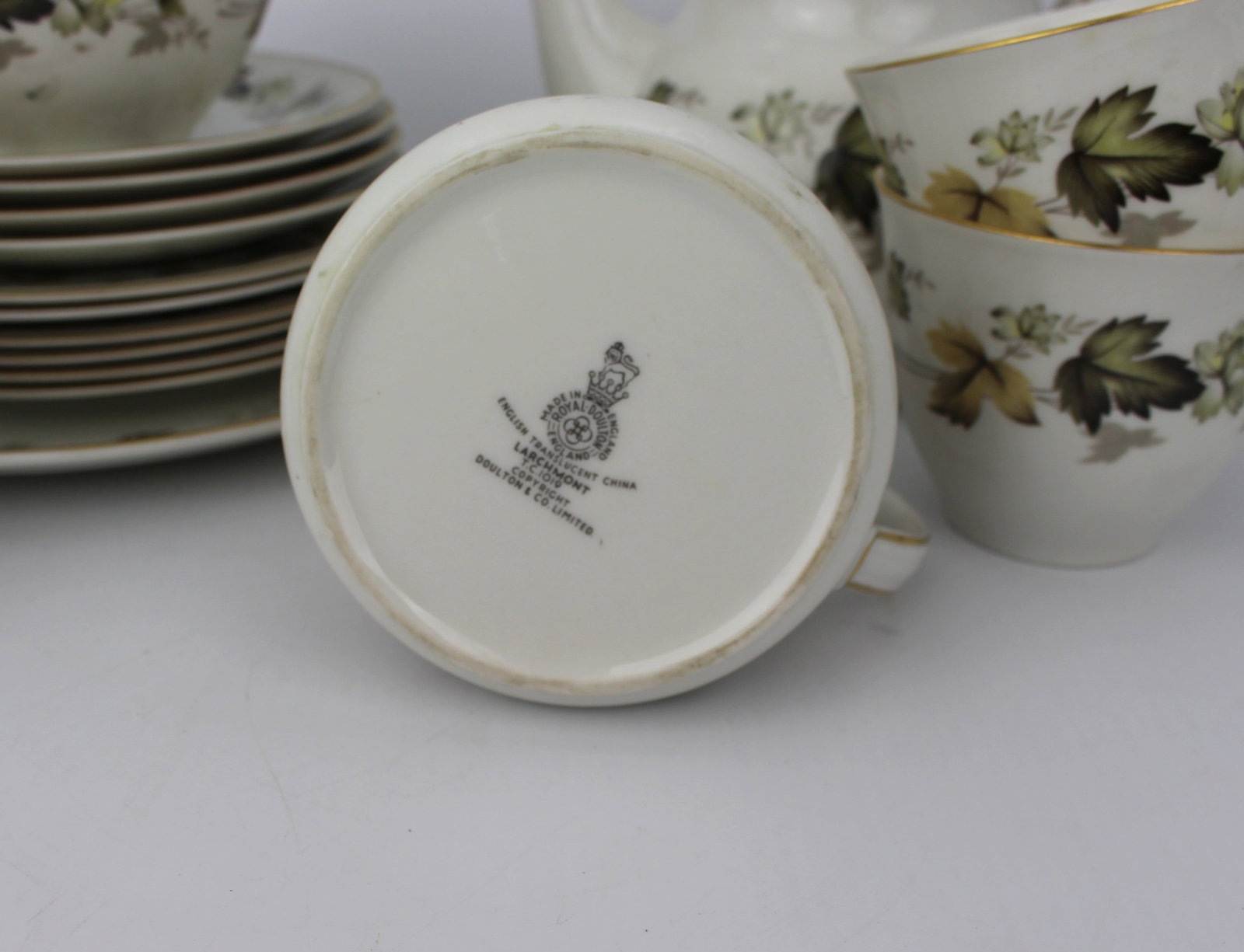 Collection of Royal Doulton Larchmont - 2