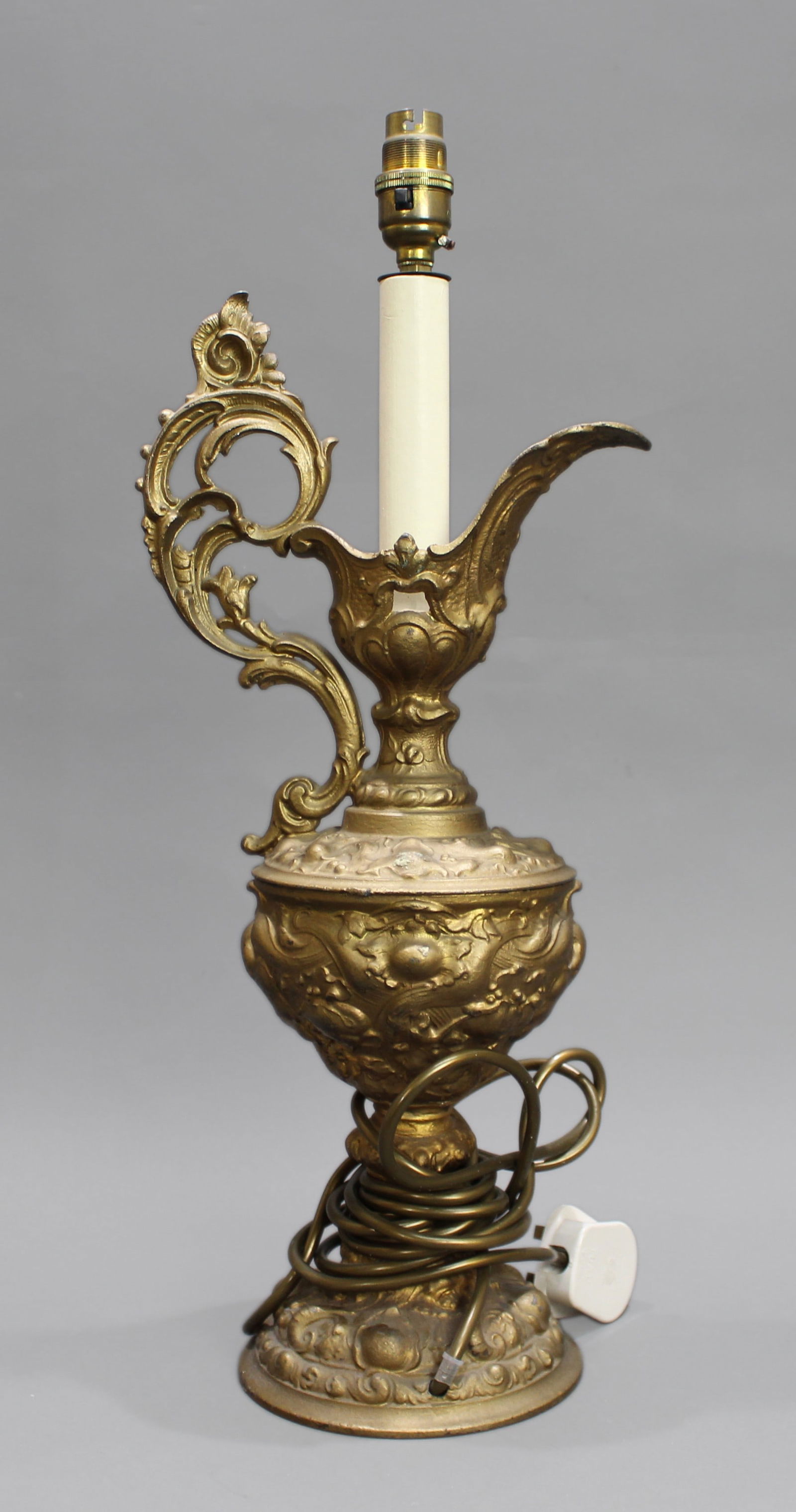 Late 19th c. Gilded Metal Ewer Lamp – Later Electrified - 7