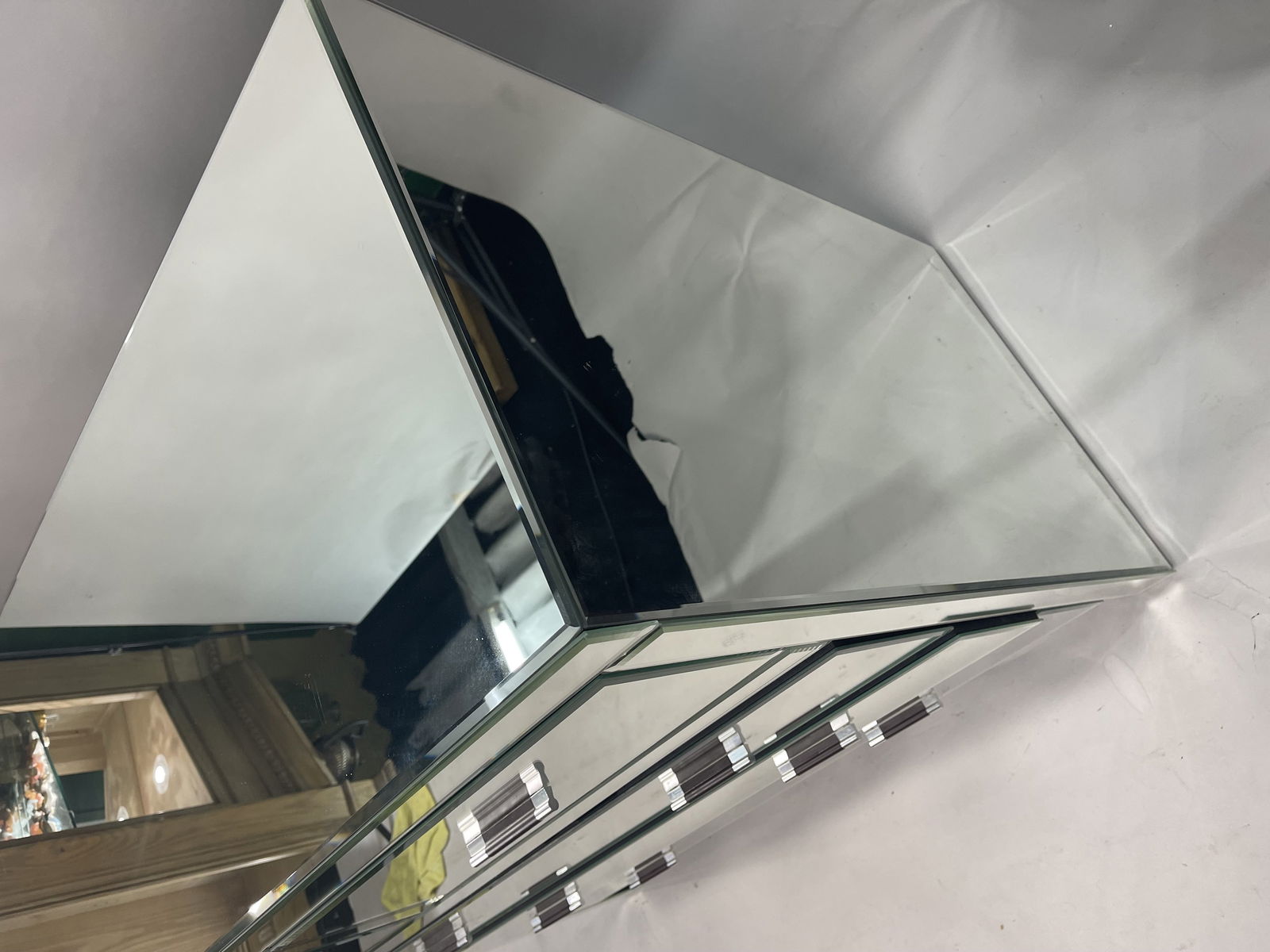 Mirrored Chest of Drawers - 3