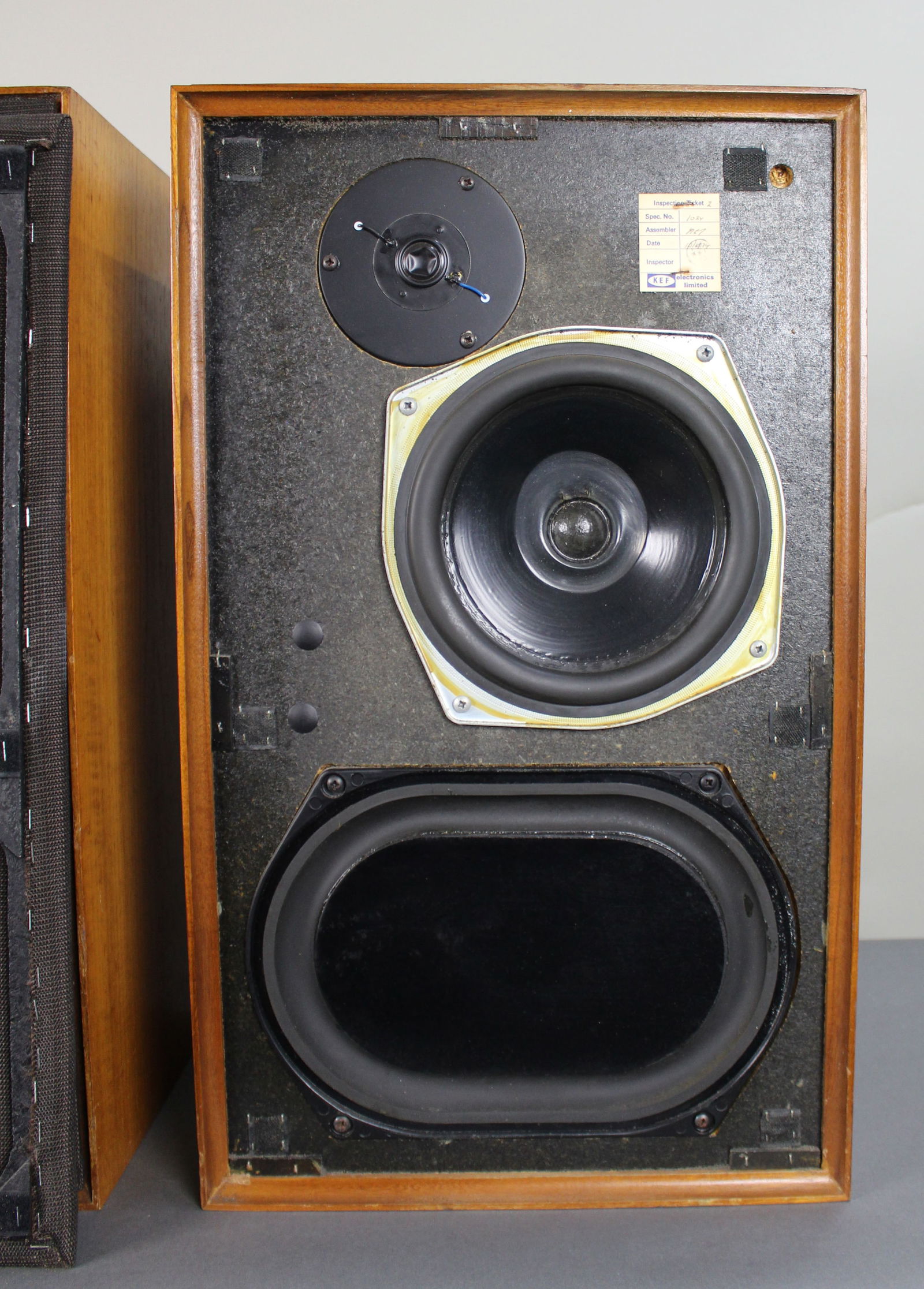 Pair of Vintage KEF Cadenza Loudspeakers – Type SP1024 - 7