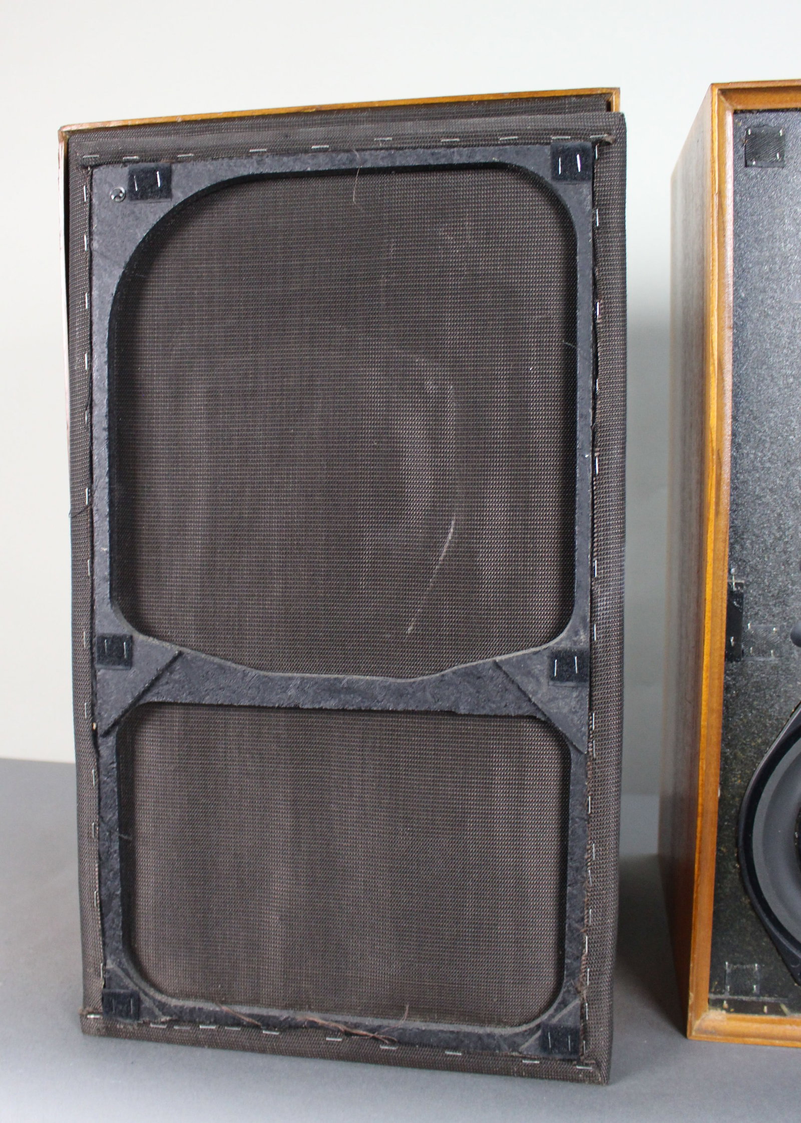Pair of Vintage KEF Cadenza Loudspeakers – Type SP1024 - 8