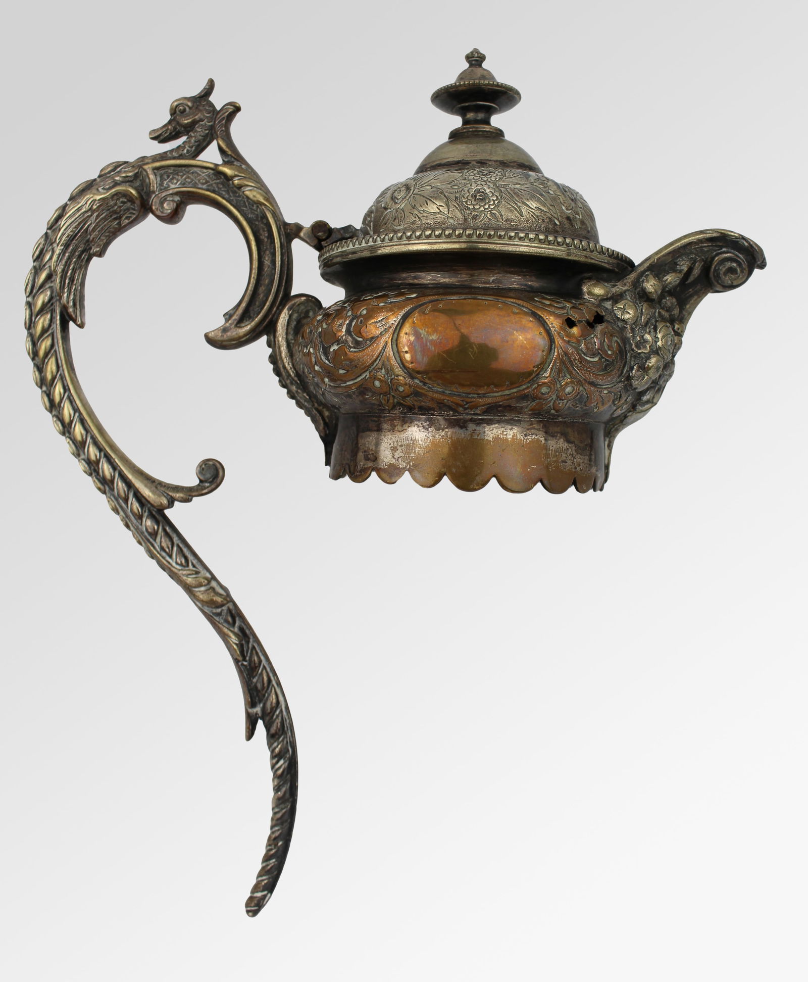 Antique Silver Plated Claret Jug Top Spout & Handle: Title: Antique Silver Plated Claret Jug Top Spout & Handle Description: Antique Silver Plated Claret Jug Top Spout & Handle Condition: Used Delivery option: Collection & Delivery