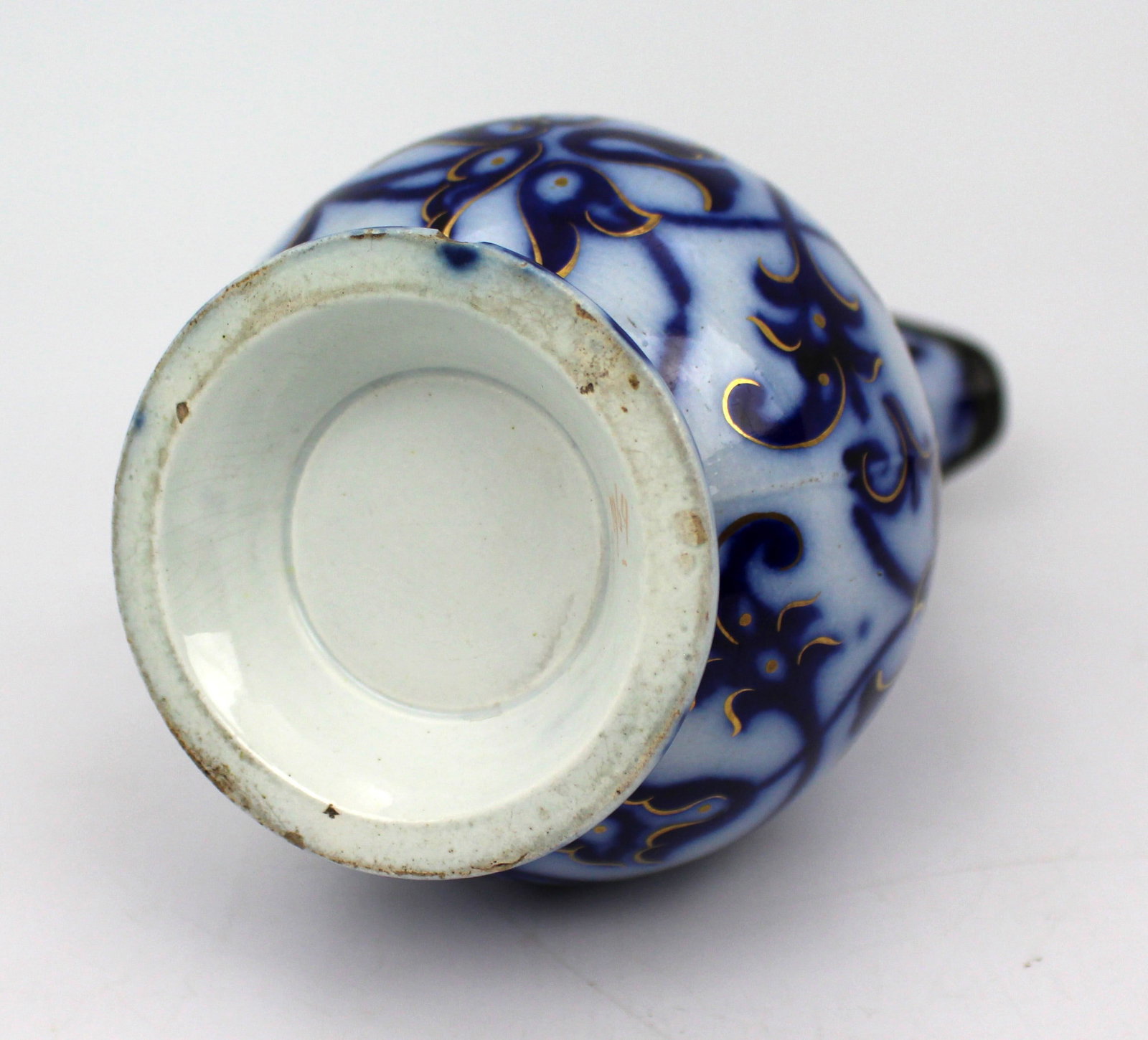 Victorian Flow Blue Relief-Moulded Jug with Pewter Lid, c.1850 - 16