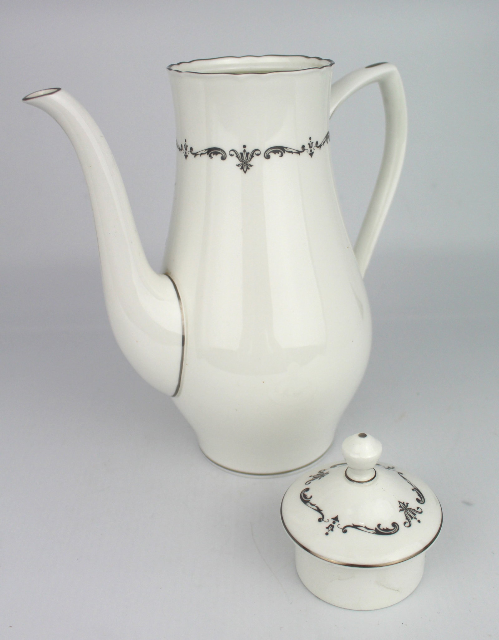 Royal Worcester Silver Chantilly Coffee Pot - 3