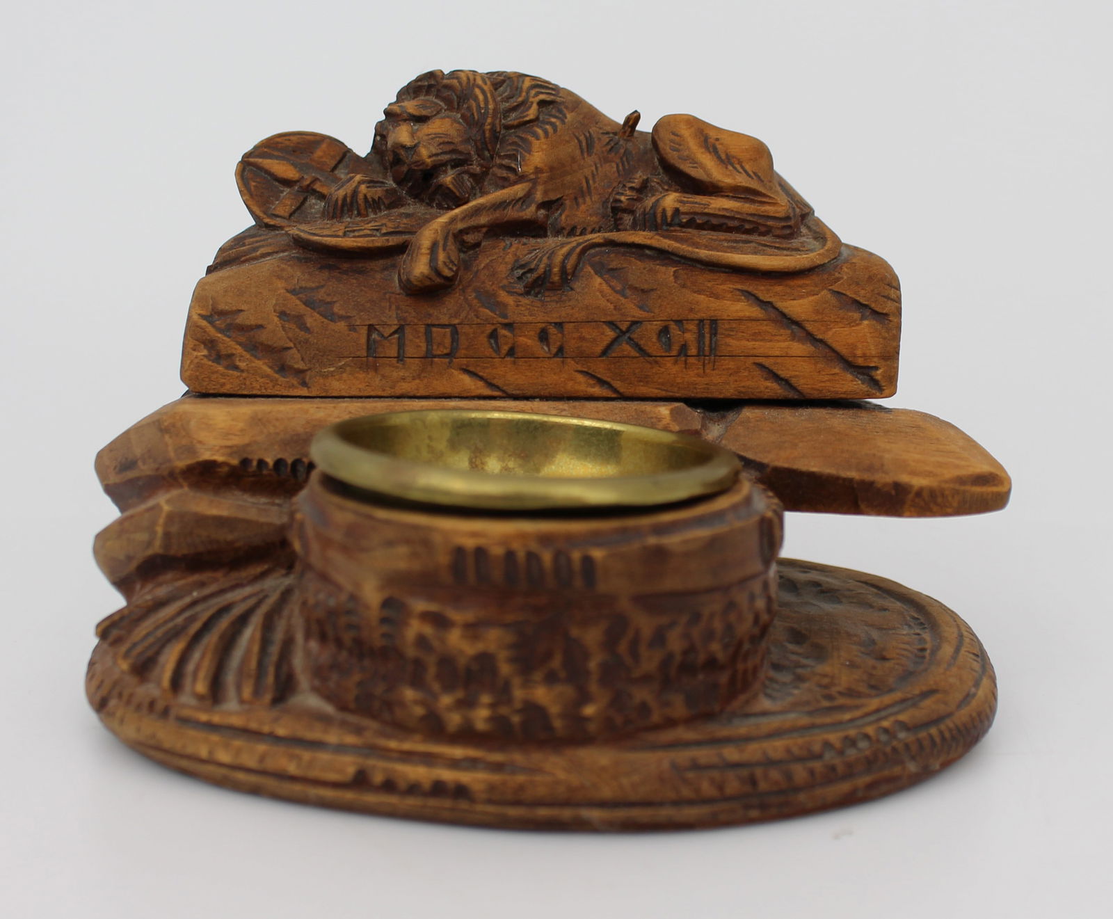 Carved Wooden Inkwell Depicting the Lion of Lucerne c.1900: Title: Carved Wooden Inkwell Depicting the Lion of Lucerne c.1900 Description: Carved Wooden Inkwell Depicting the Lion of Lucerne, with Brass Liner – Swiss, c.1890–1915 A charming
