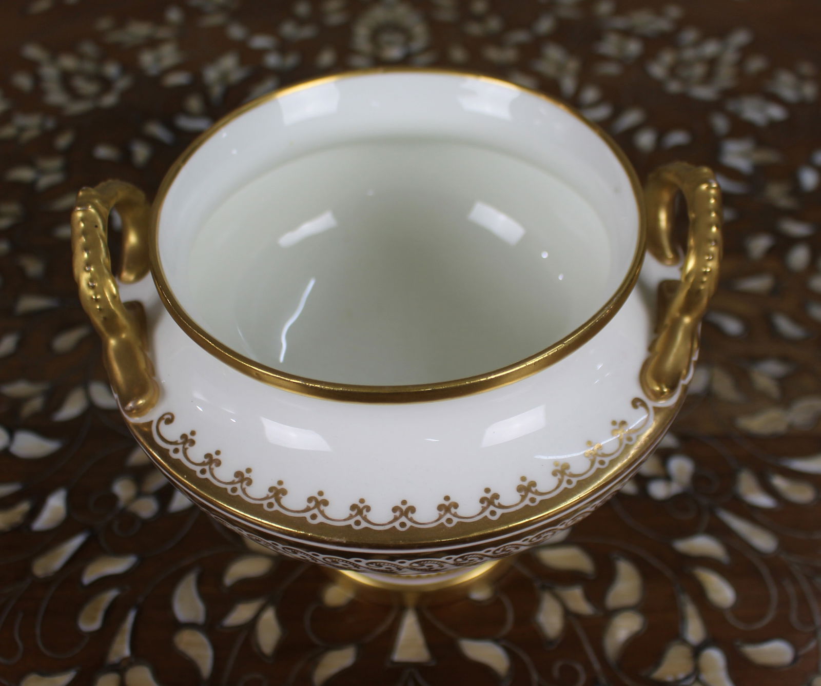 19th Century English White & Gilt Two-Handled Porcelain Urn - 2