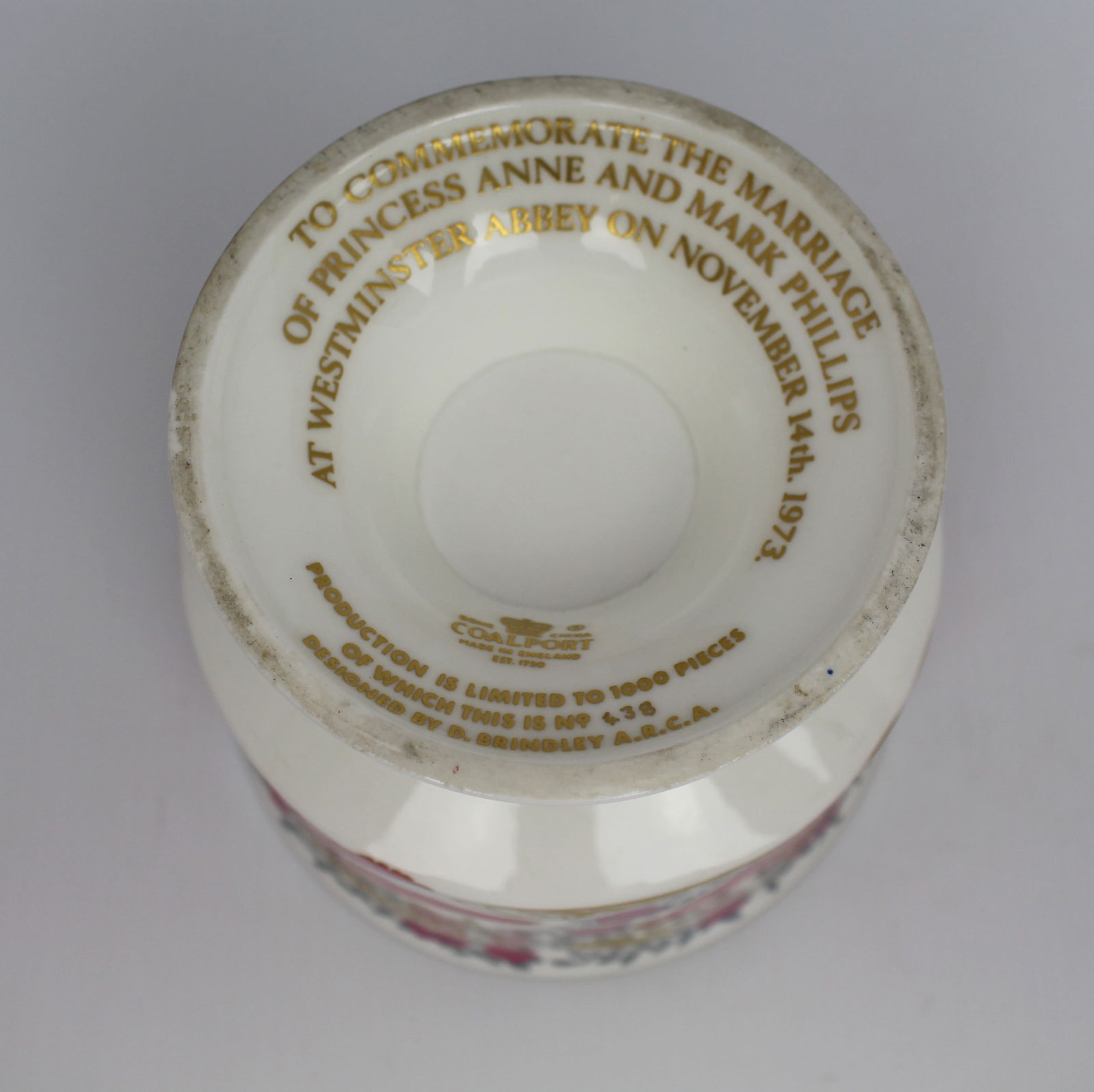 Coalport Commemorative Princess Anne Marriage Vase & Cover - 5