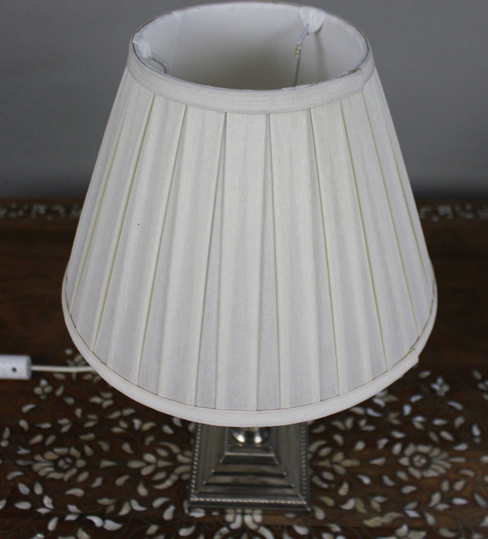 Victorian Silver Plated Corinthian Column Table Lamp - 5