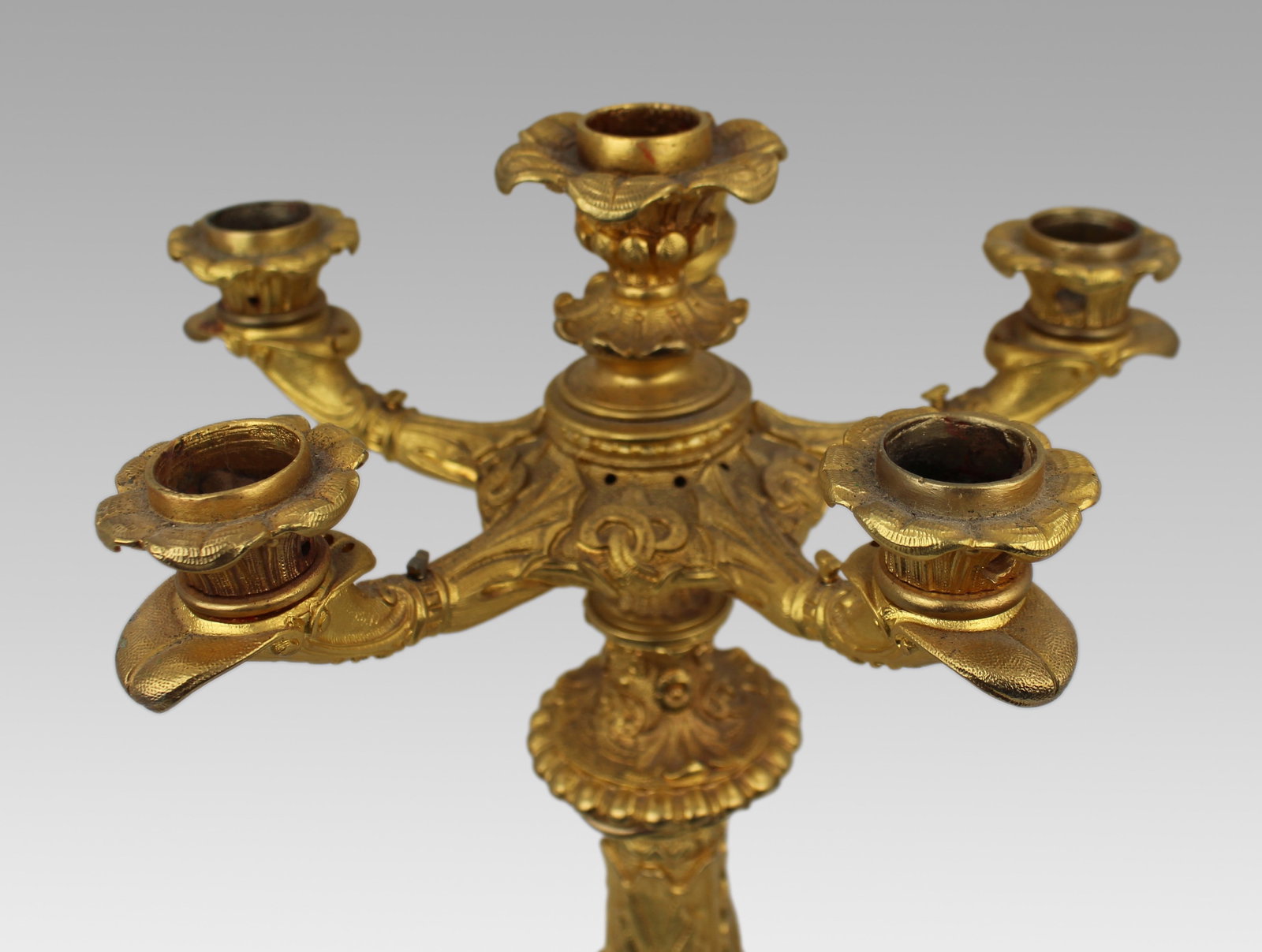Mid-19th Century French Gilt Bronze Five-Light Candelabrum with Classical Motifs - 4