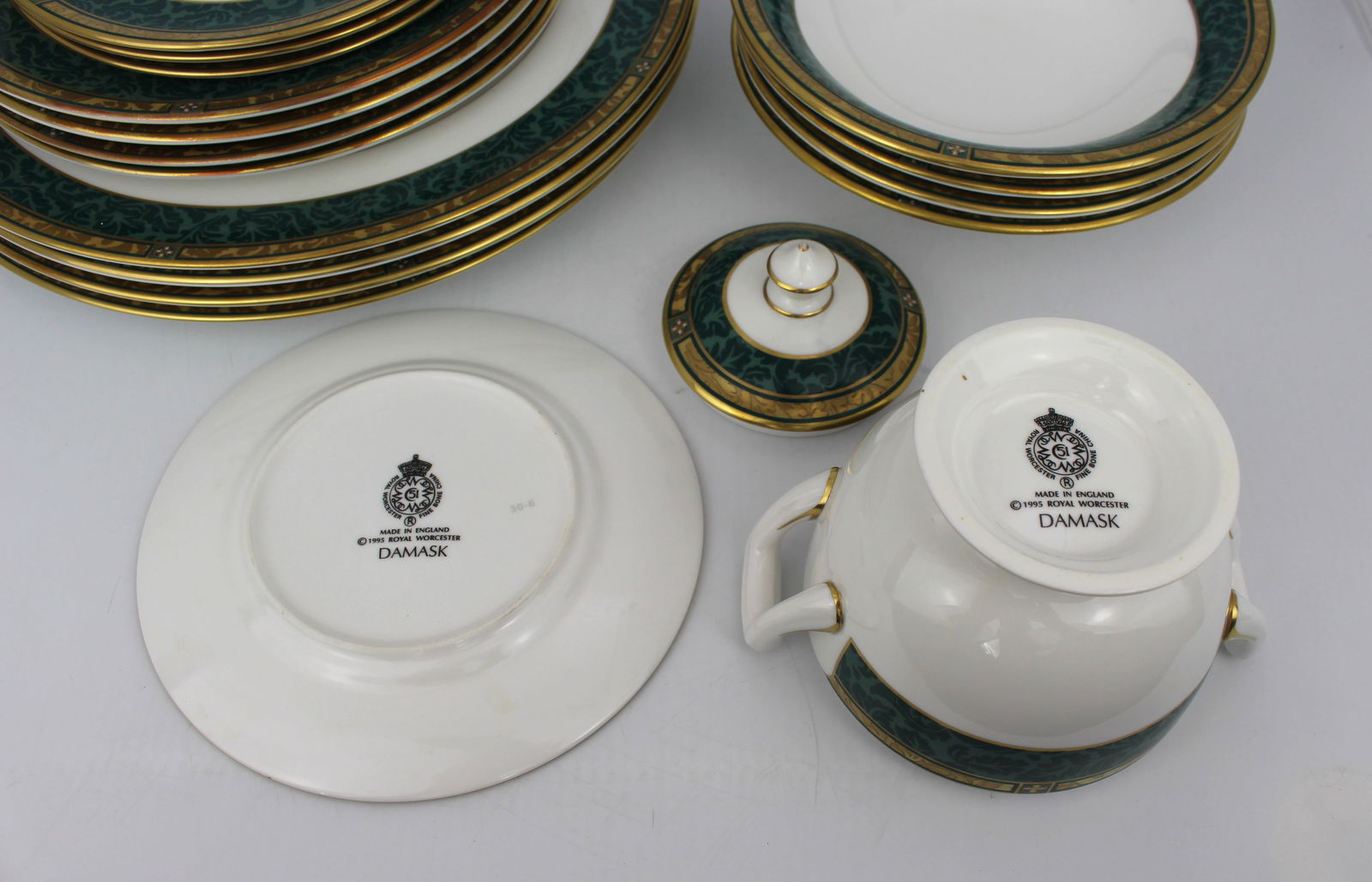 Collection of Royal Worcester Damask - 5