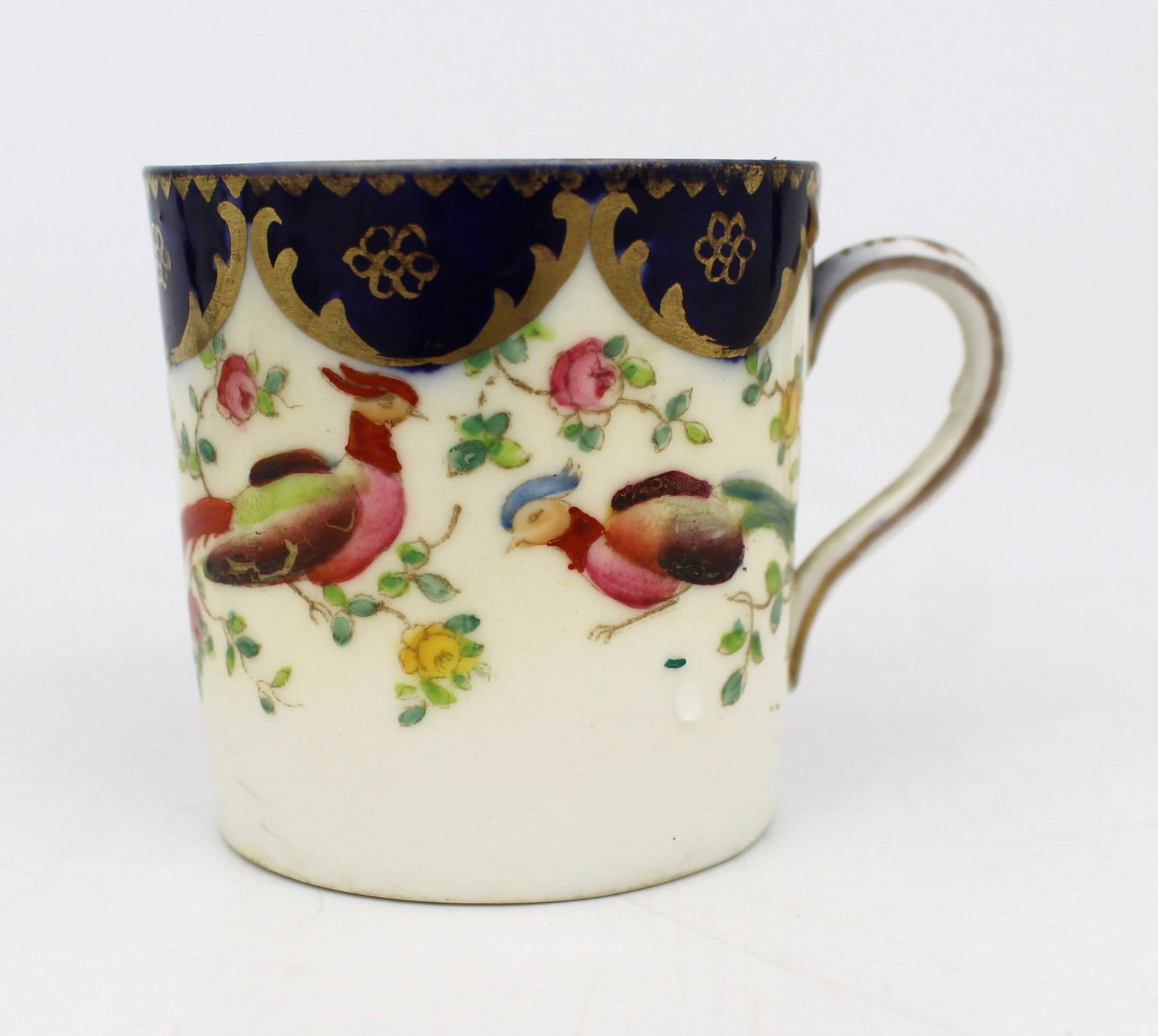 Worcester Porcelain Coffee Can – Exotic Birds Pattern – c.1815–1825: Title: Worcester Porcelain Coffee Can – Exotic Birds Pattern – c.1815–1825 Description: Worcester Porcelain Coffee Can – Exotic Birds Pattern – c.1815–1825 A