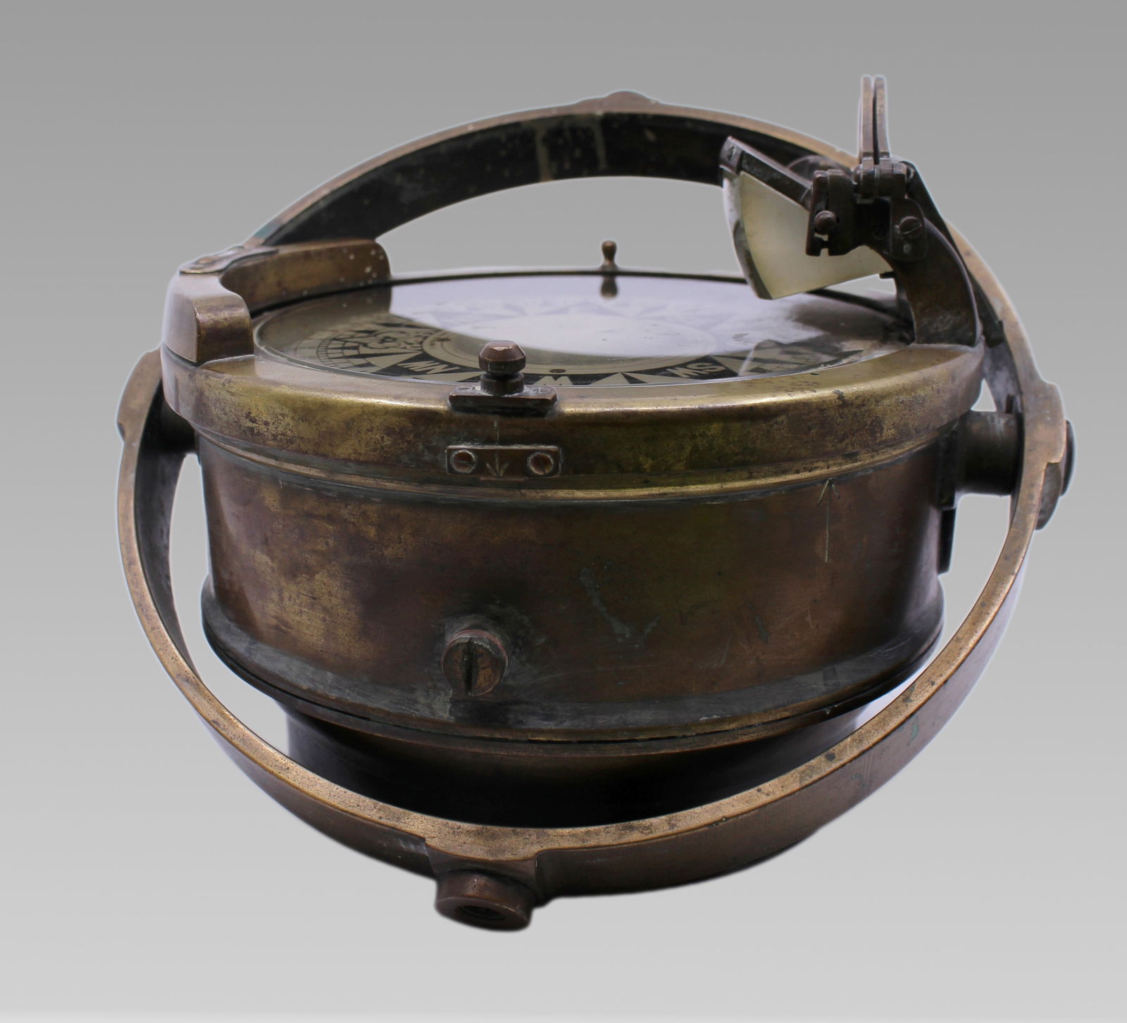 Early 20th c. Bronze Gimballed Compass by F.Smith & Sons - 7