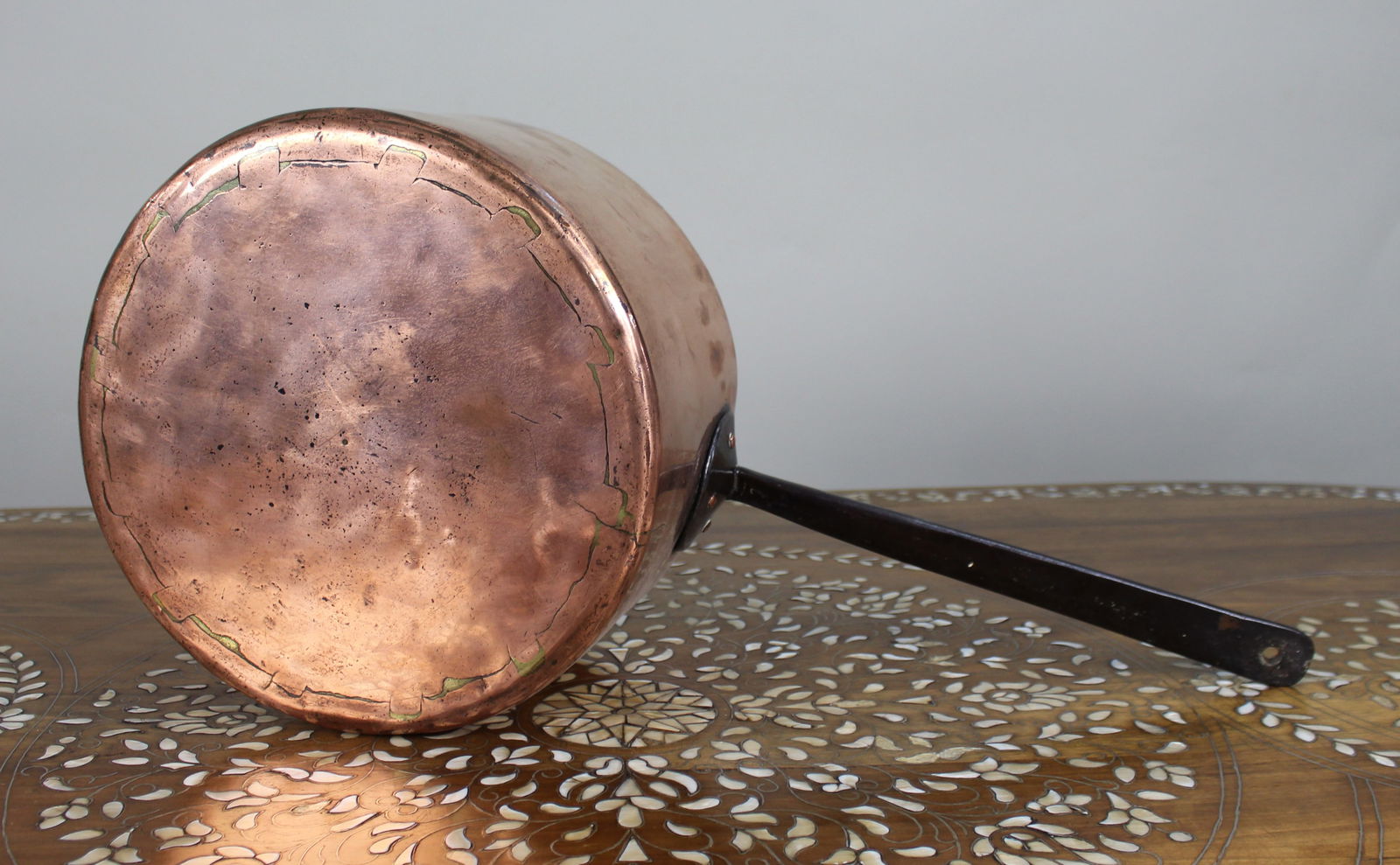 Very Large Georgian Copper Saucepan - 4