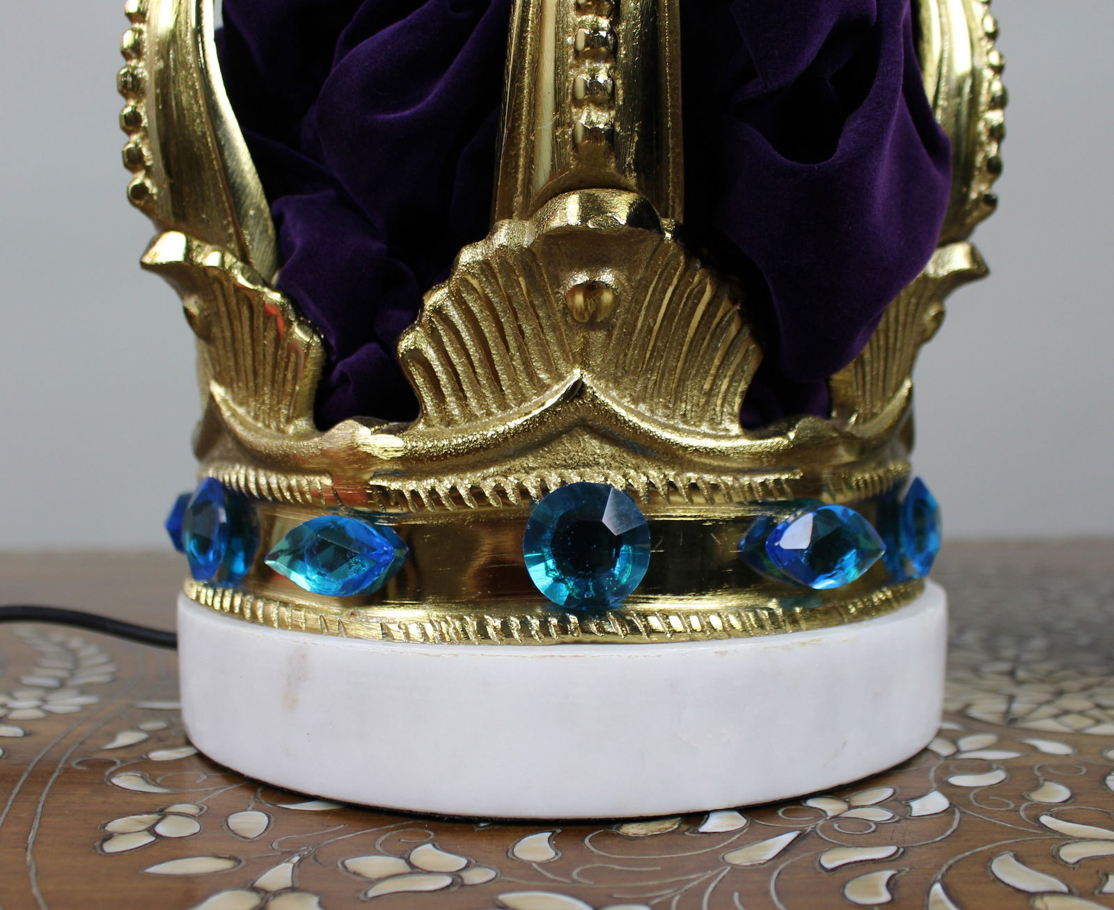 Pair of Decorative Crown Coronet Lamps with Marble Bases - 3