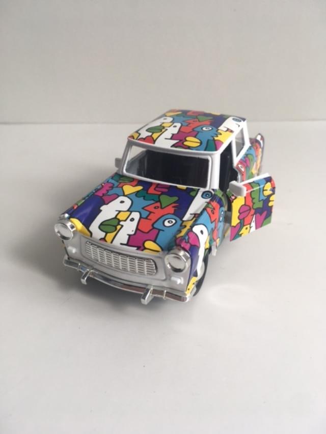 Thierry Noir (b.1958) ‘Heads’ Berlin Trabant Car In Colours By Thierry Noir, 1994, Sold  (1 of 18)