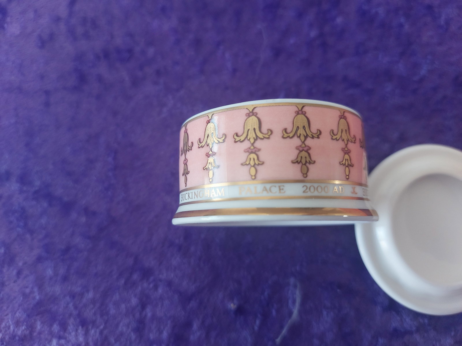 Buckingham Palace Pill Or Trinket Box Limited Edition - 4