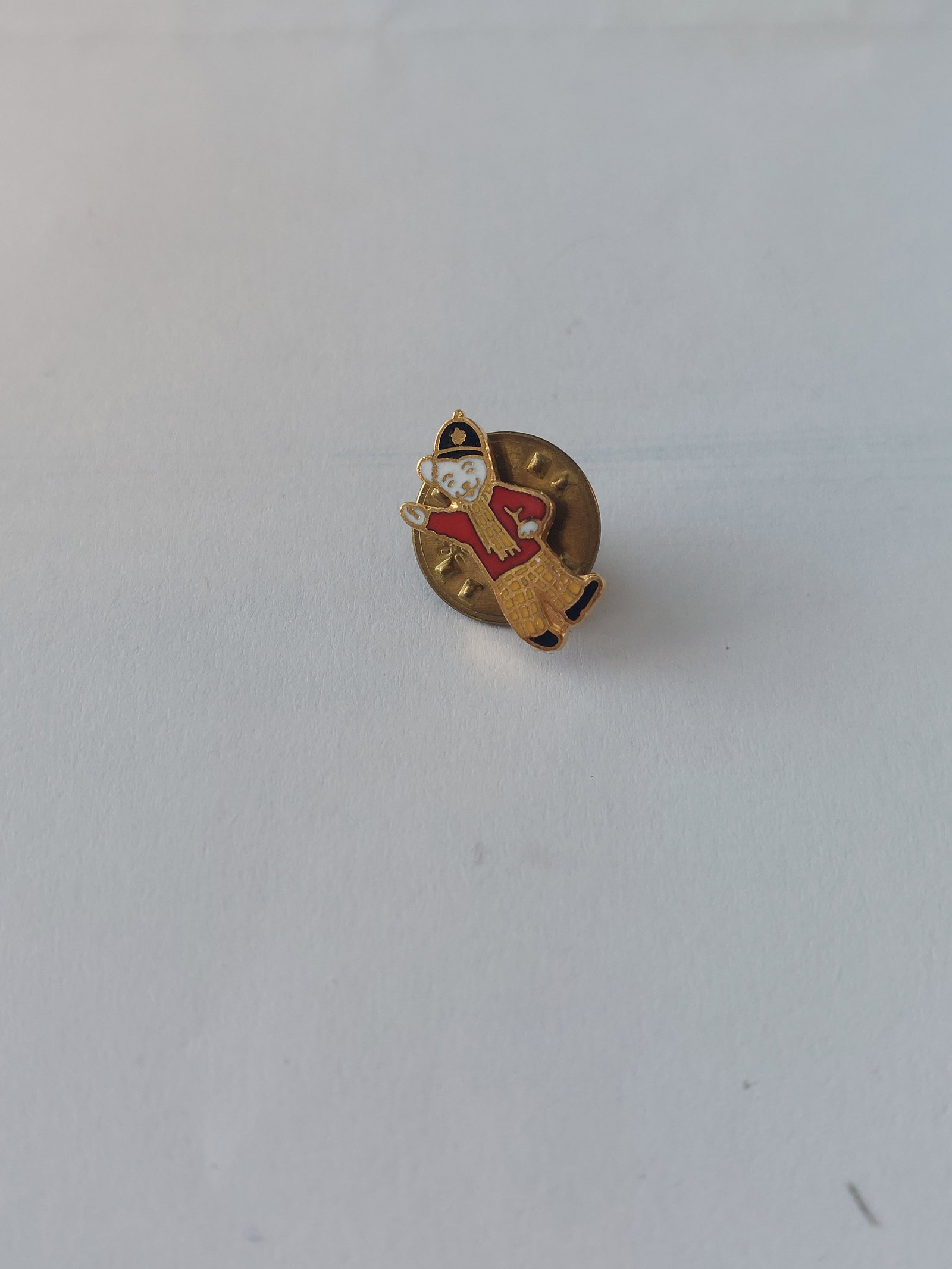 Rupert Pin - Miniature: Title: Rupert Pin - Miniature Description: Vintage Rupert pin. Miniature pin Condition: Used Delivery option: Collection & Delivery Location: ME13 Category: Collectables