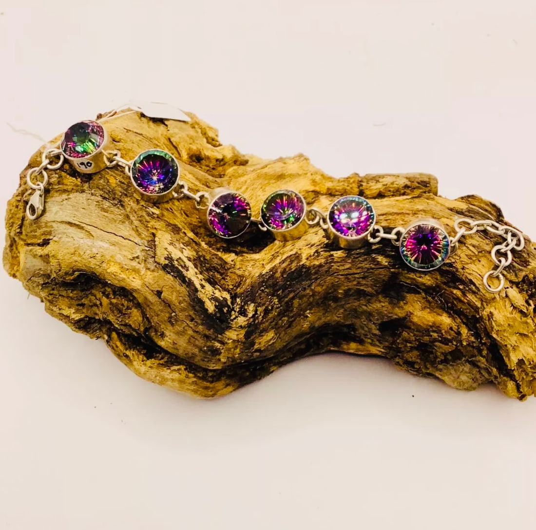 Artisan Bespoke Unique Handcrafted Sterling Silver & Mystic Topaz Bracelet: Title: Artisan Bespoke Unique Handcrafted Sterling Silver & Mystic Topaz Bracelet Description: This Artisan Bespoke Unique Handcrafted Sterling Silver & Mystic Topaz Bracelet is a stunning