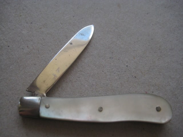 George V Mother of Pearl Hafted Silver Bladed Folding Fruit Knife, Sheffield 1919 - 2