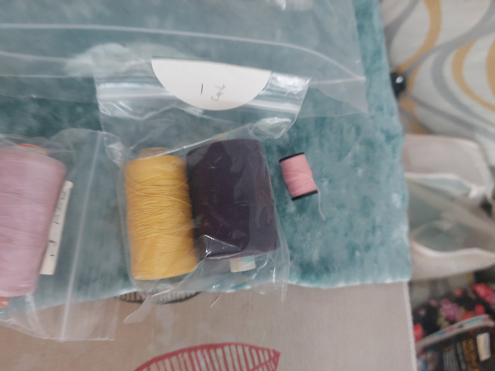 Bag of Vintage and Modern Cotton Reels - 4